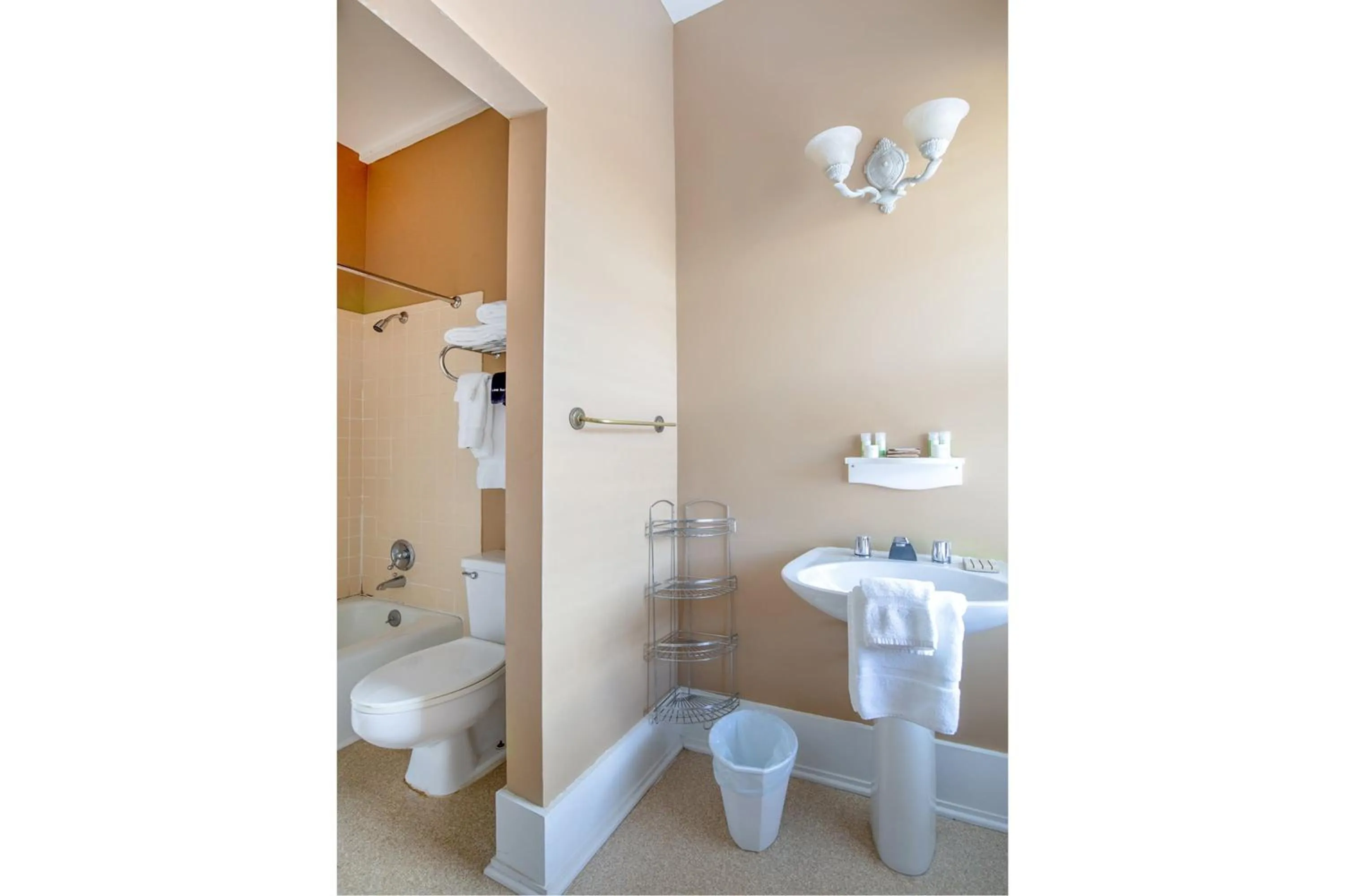 Bathroom in The Belmont Inn by OYO