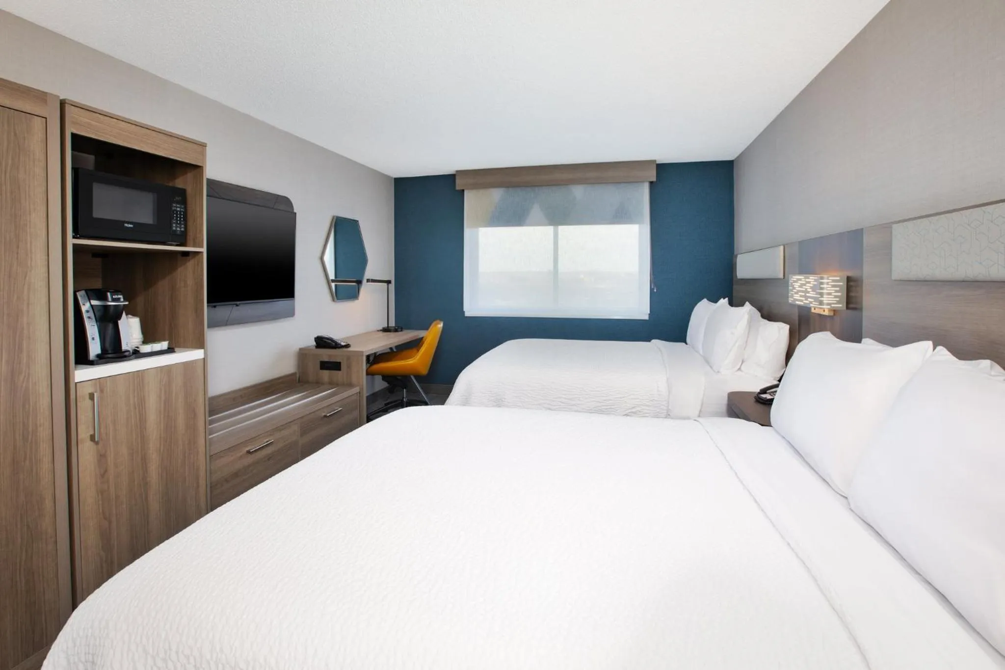 Photo of the whole room, Bed in Holiday Inn Express Sault Ste Marie by IHG