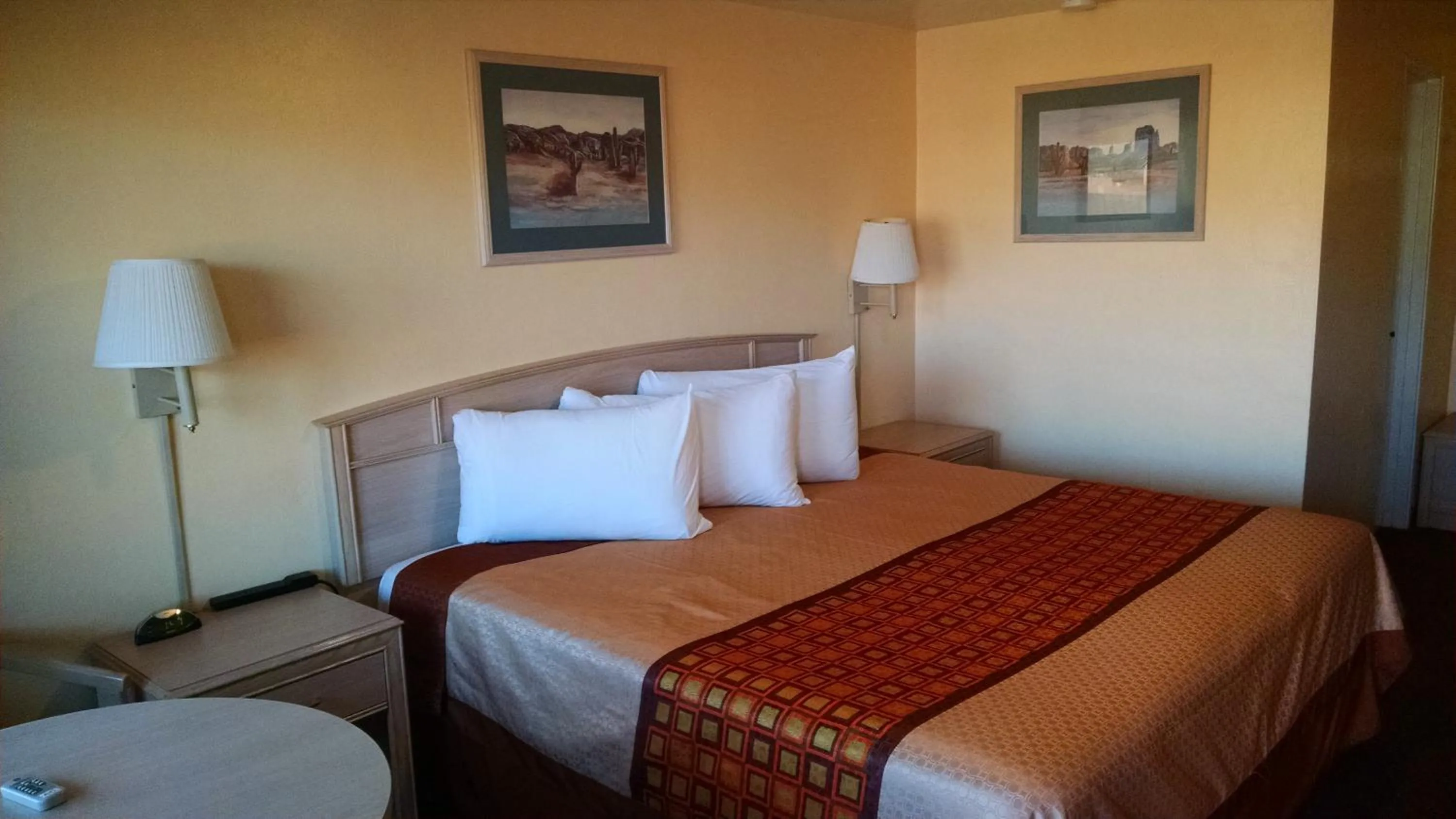 Bed in White Sands Motel