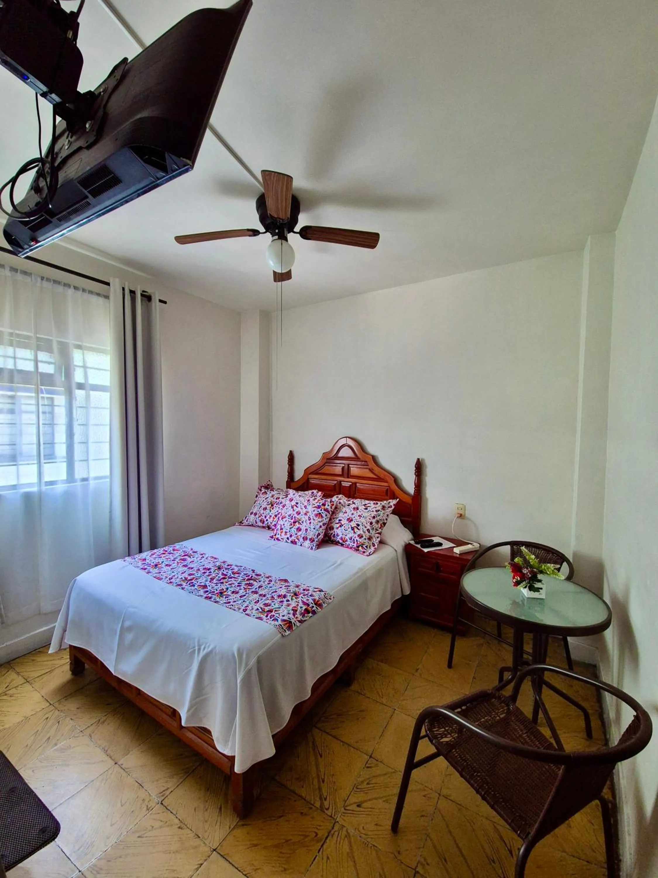 Bed in Hotel Catalina