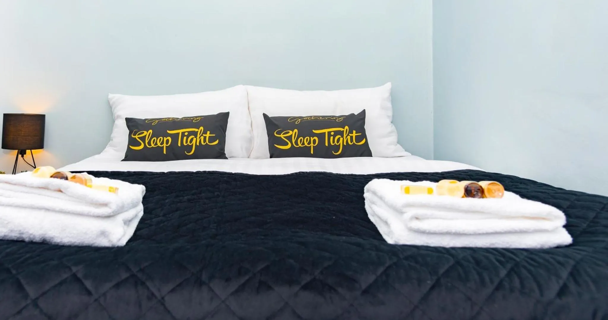 Bedroom, Bed in The Bishophill Gathering York - Sleeps Up To 12
