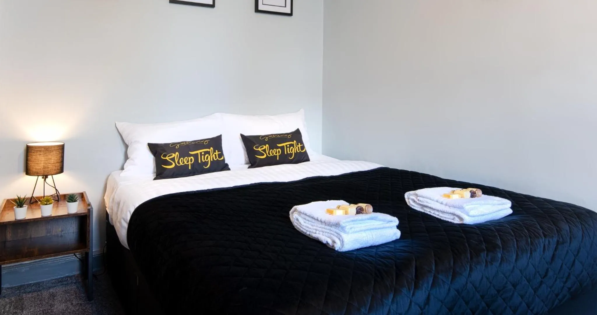 Bedroom, Bed in The Bishophill Gathering York - Sleeps Up To 12
