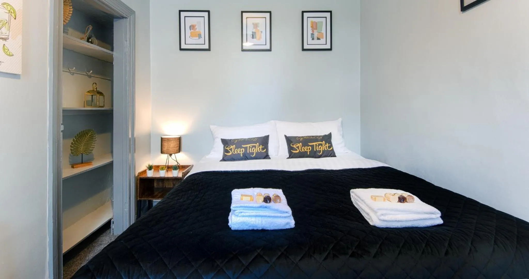 Bedroom, Bed in The Bishophill Gathering York - Sleeps Up To 12