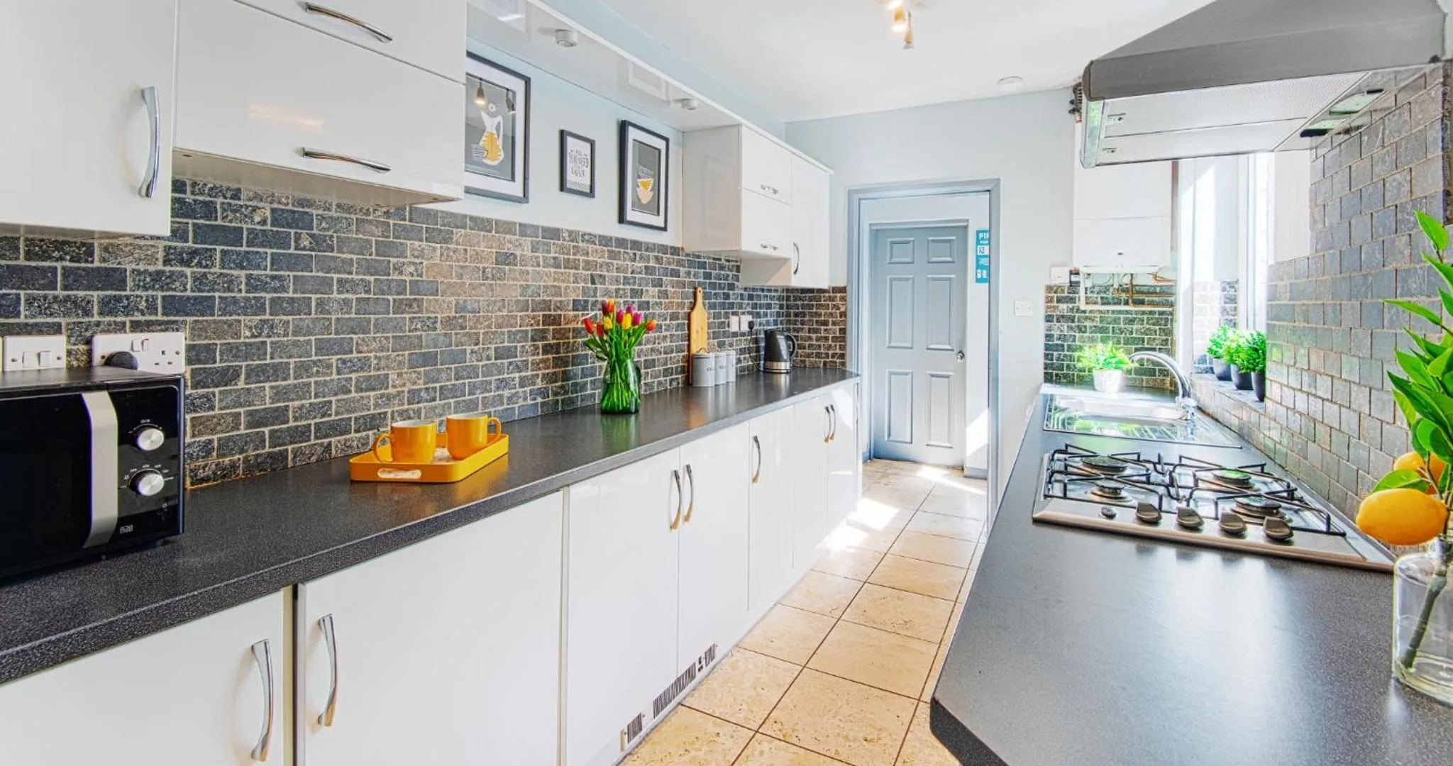 Kitchen or kitchenette in The Bishophill Gathering York - Sleeps Up To 12