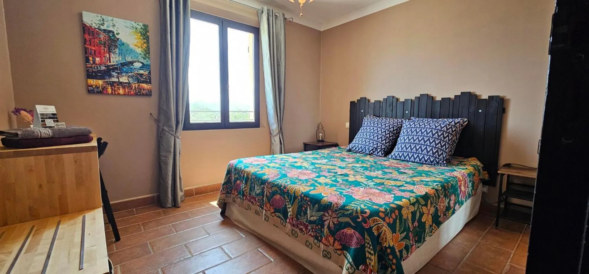 Bedroom, Bed in Villa Tropez Chambres d'hôtes