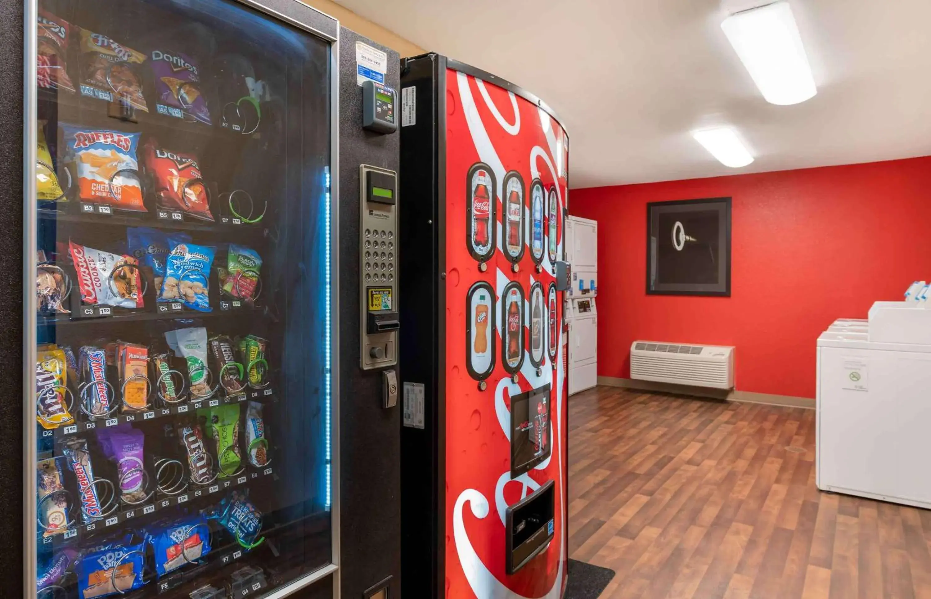 Property building in Extended Stay America Select Suites - Columbus - Worthington Property building in Extended Stay America Select Suites - Columbus - Worthington