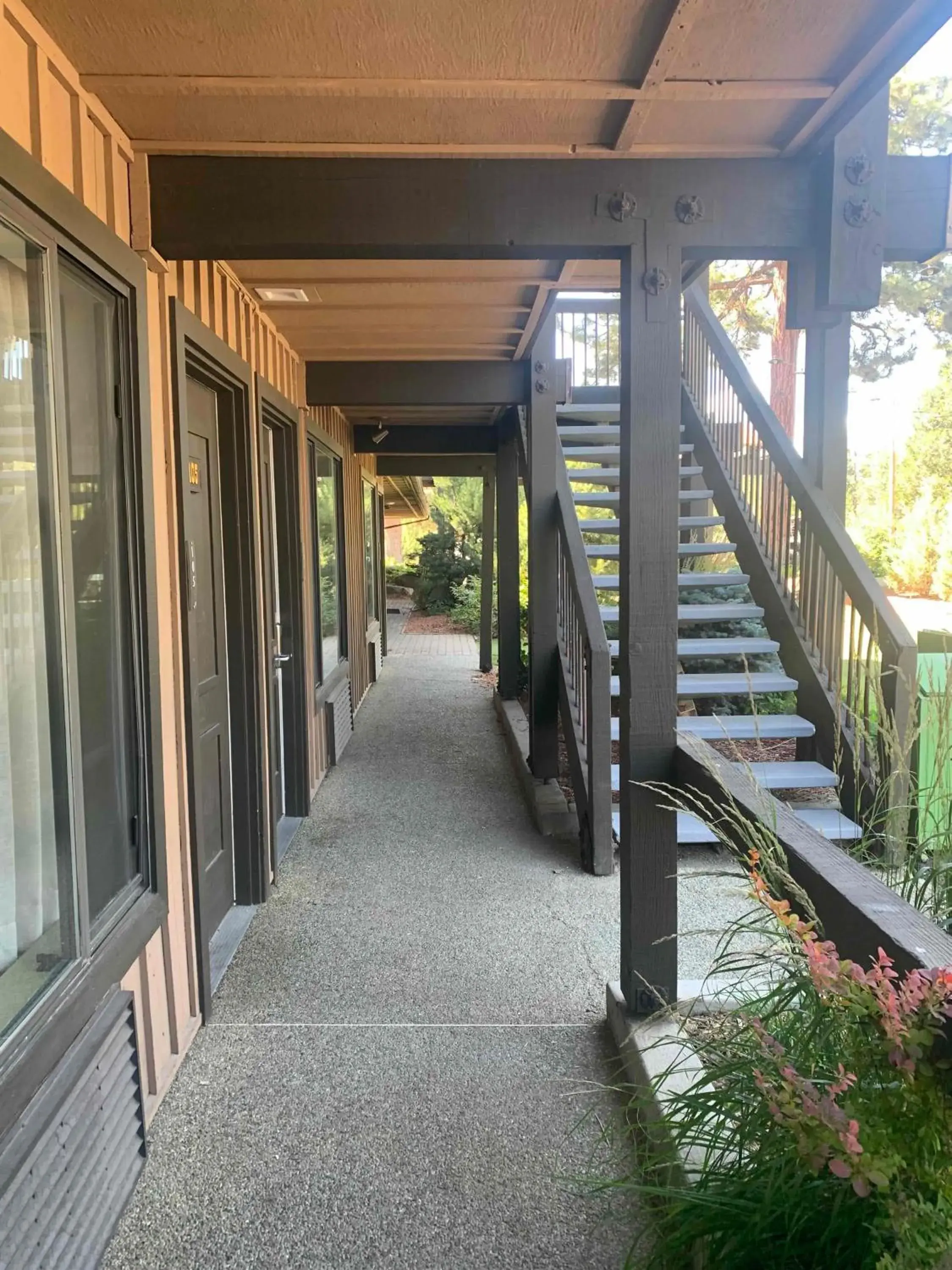 Property building in Station House Inn South Lake Tahoe Property building in Station House Inn South Lake Tahoe