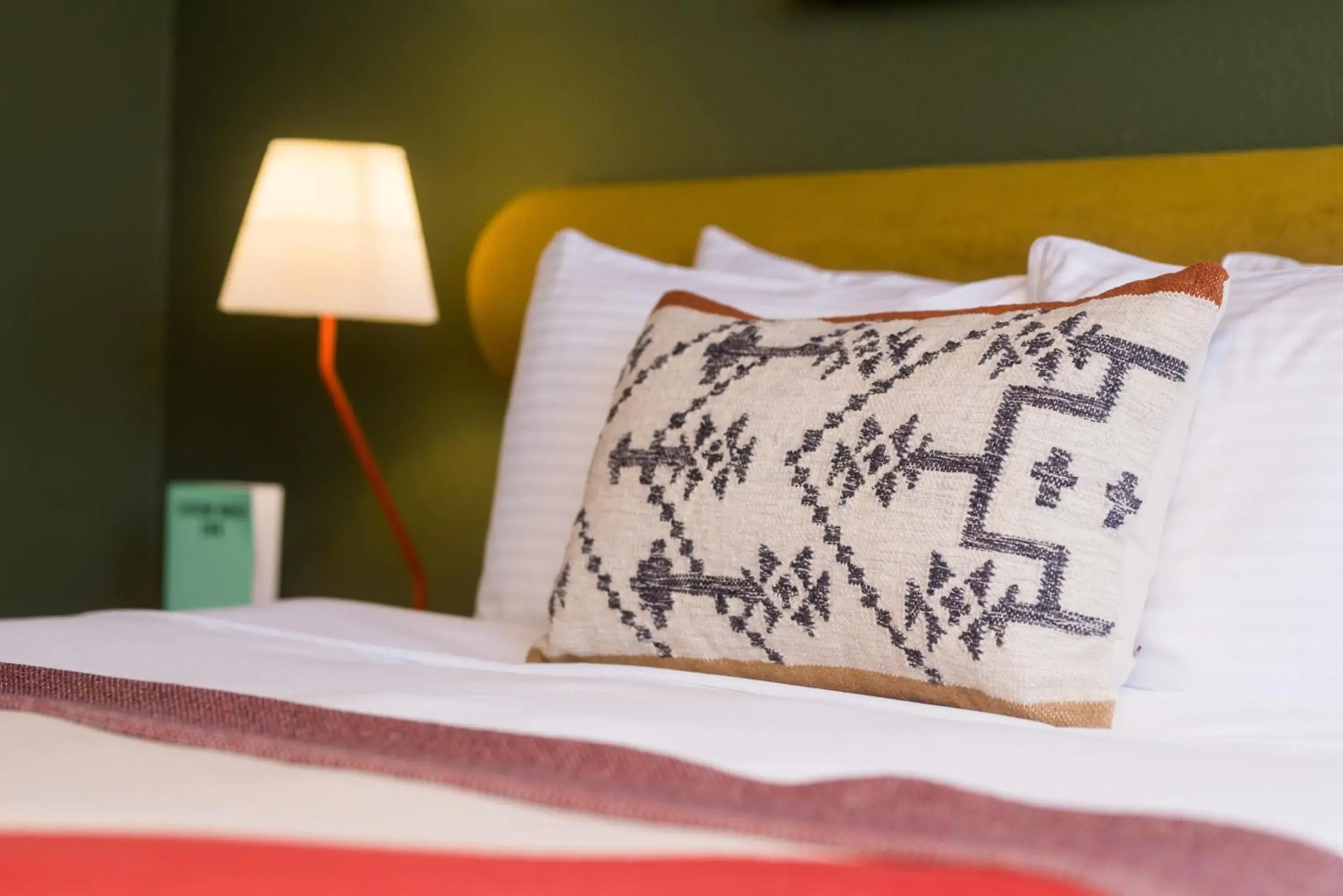 Bed in Station House Inn South Lake Tahoe Bed in Station House Inn South Lake Tahoe