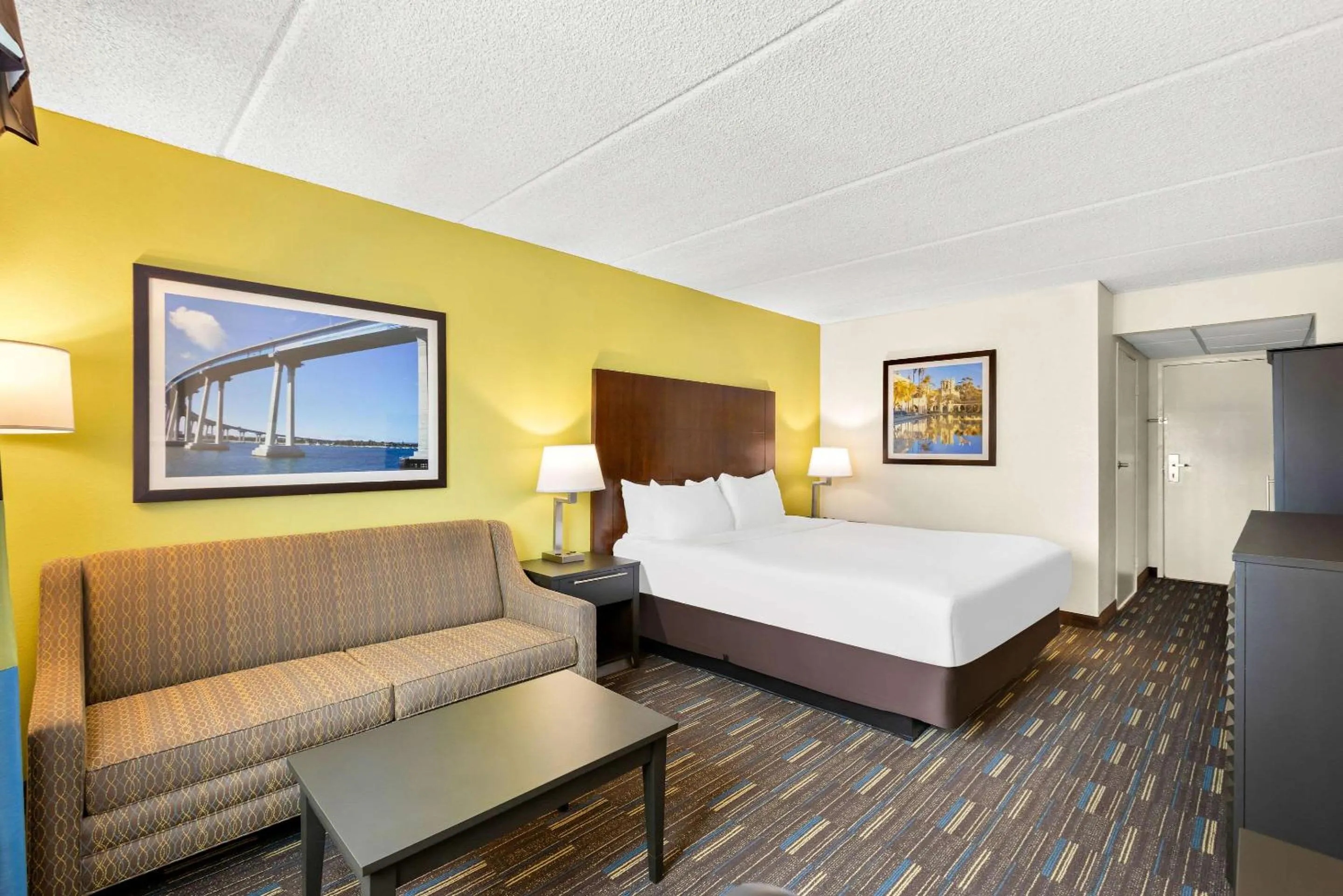 Bedroom, Bed in Comfort Inn Chula Vista San Diego South