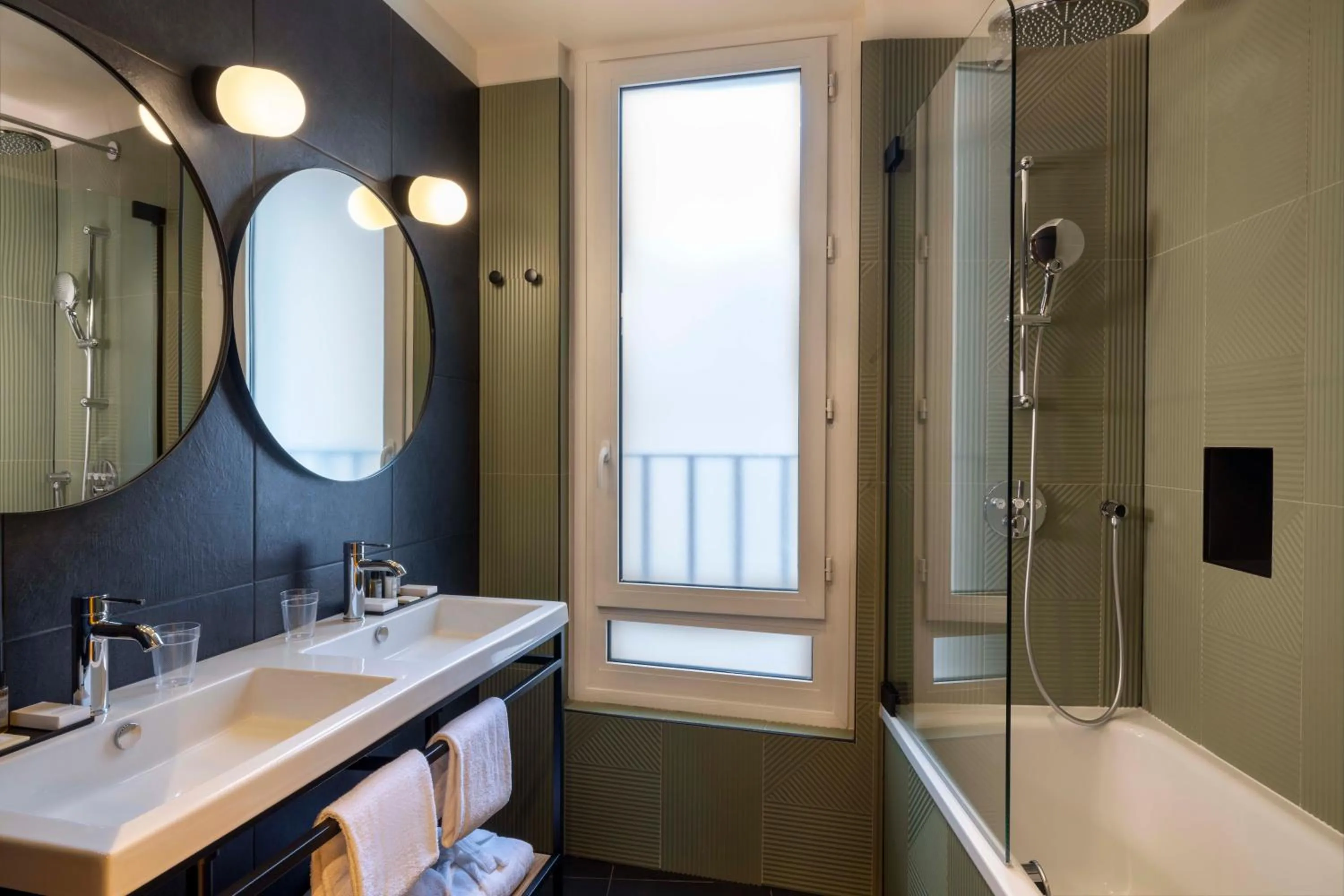 Bathroom in Paris Art Hotel Quartier Latin by Malone