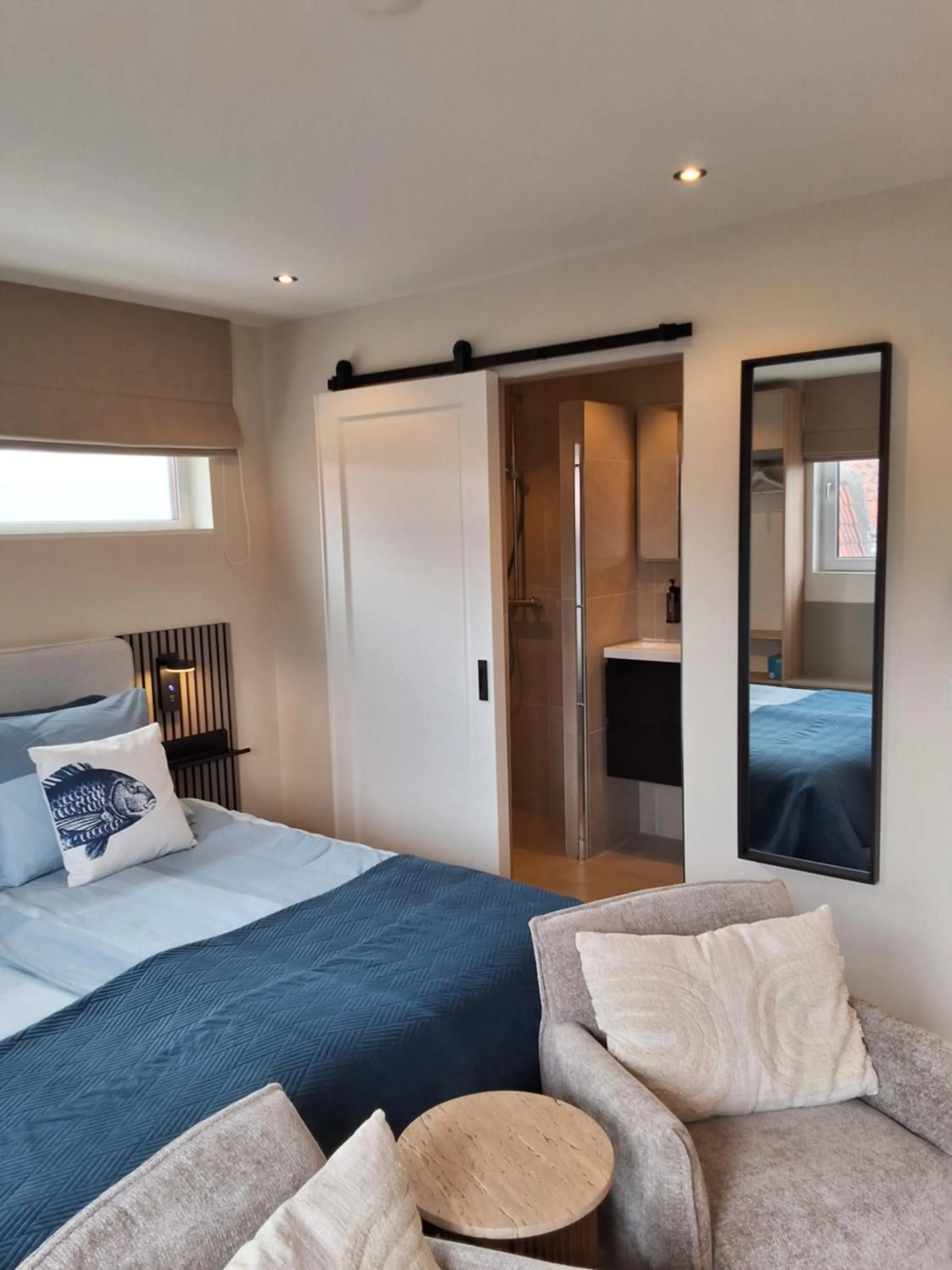 Photo of the whole room, Bed in Appartement Havenzicht