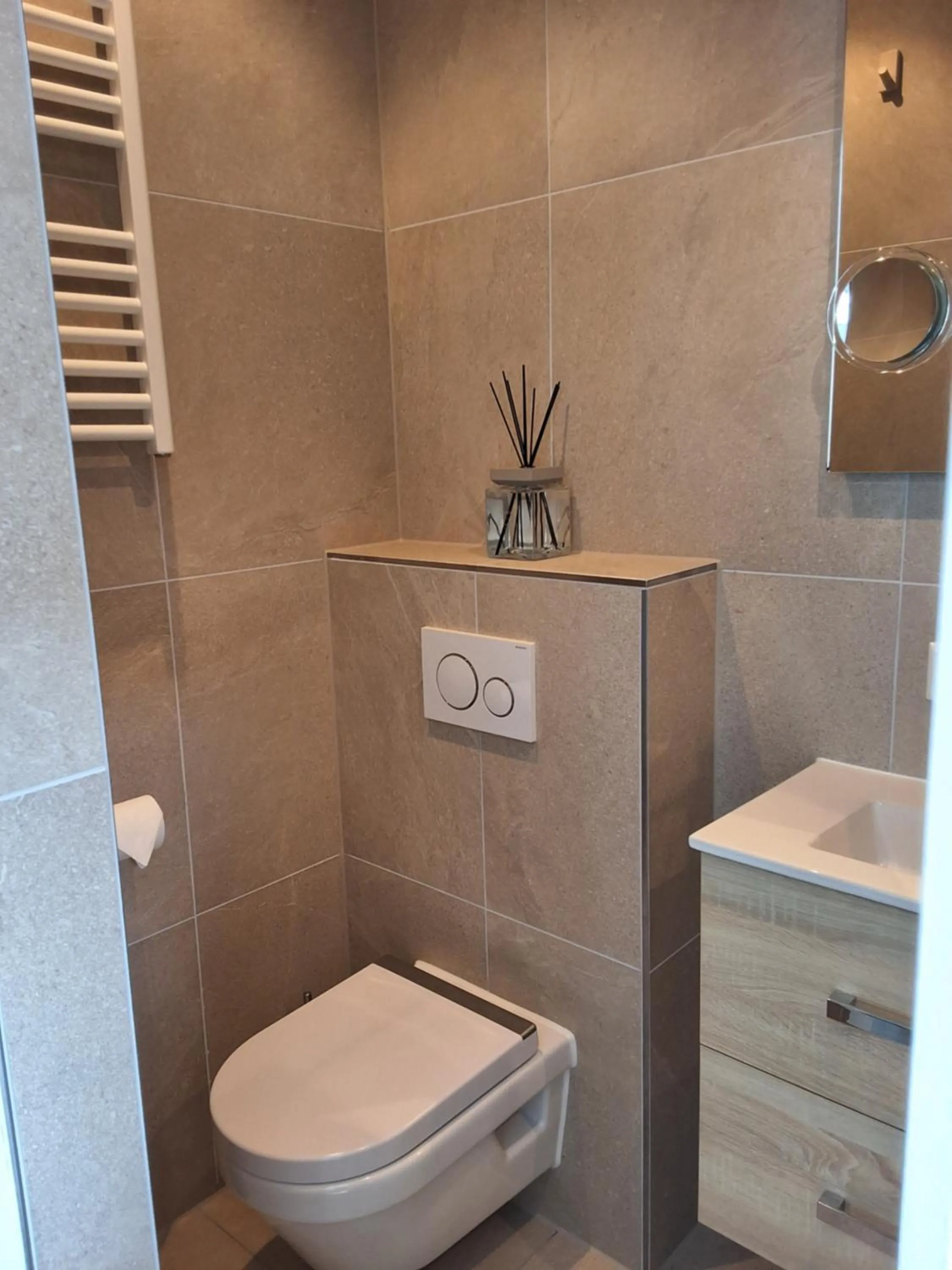 Toilet in Appartement Havenzicht