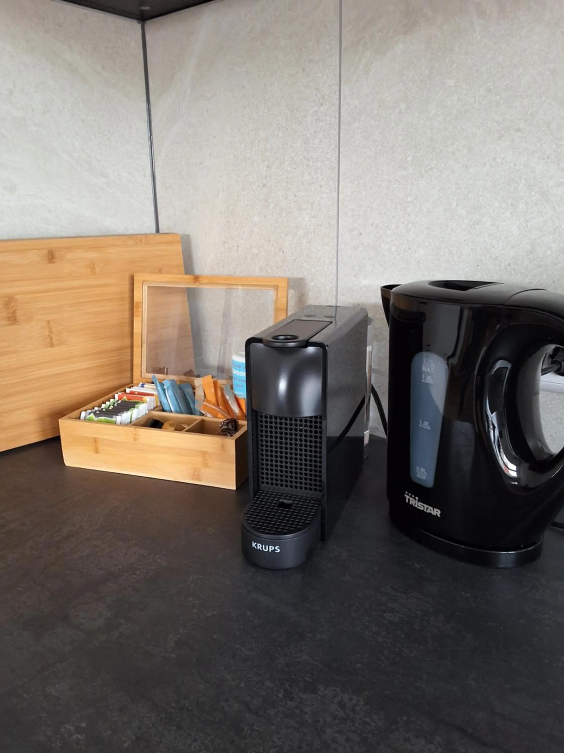 Coffee/tea facilities in Appartement Havenzicht