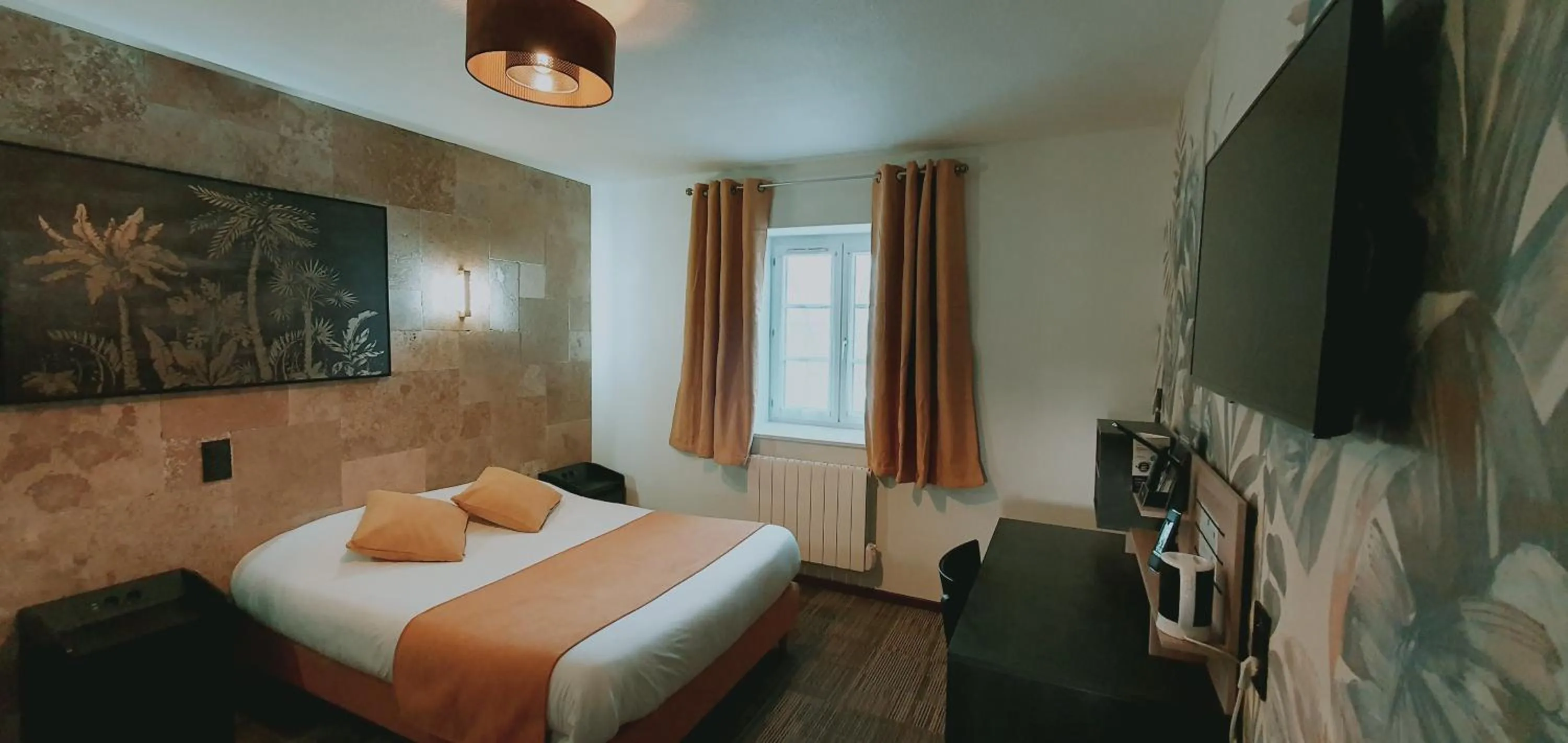 Bedroom, Bed in Hôtel du Moulin de la Brevette