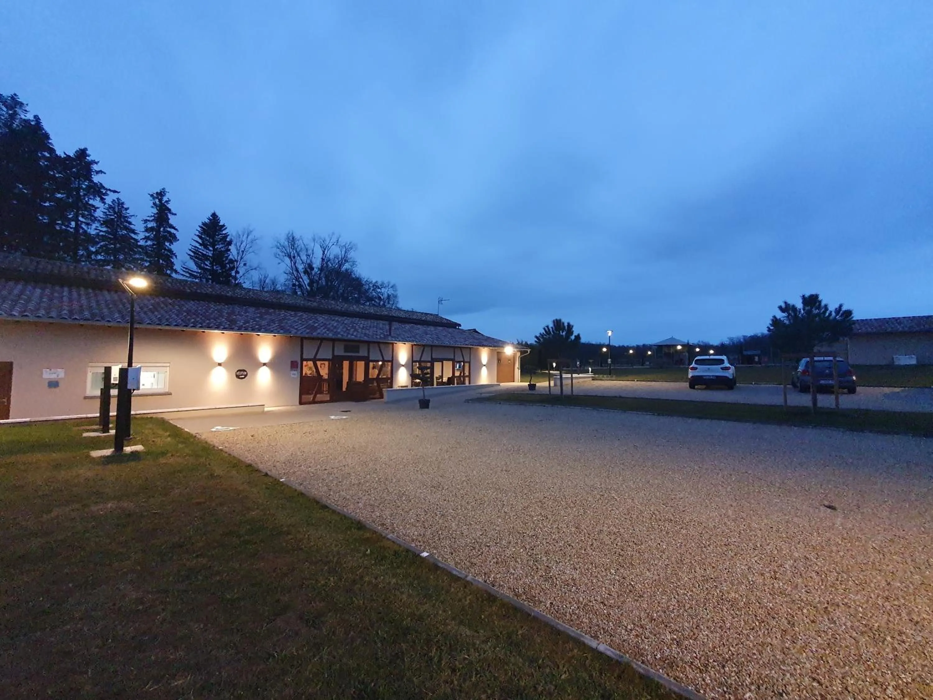 Property building in Hôtel du Moulin de la Brevette