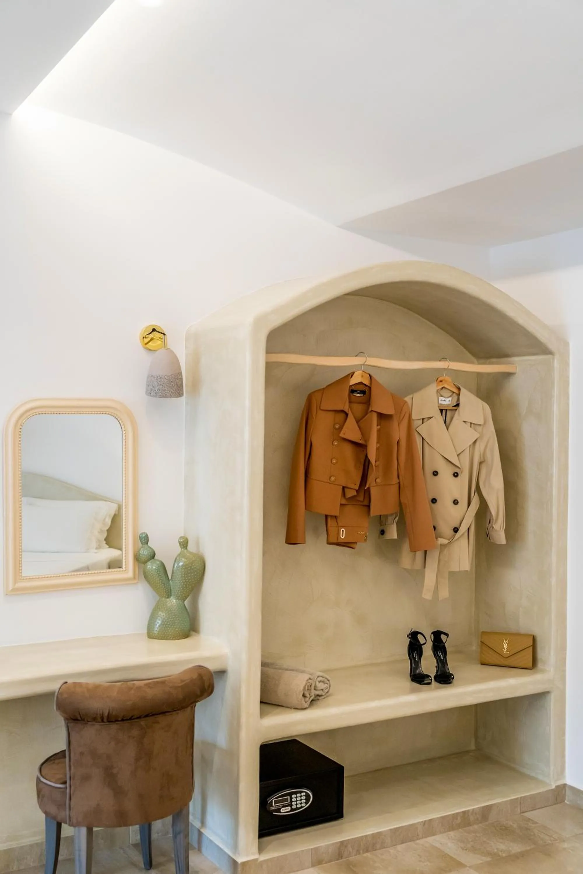 wardrobe in Marvarit Suites