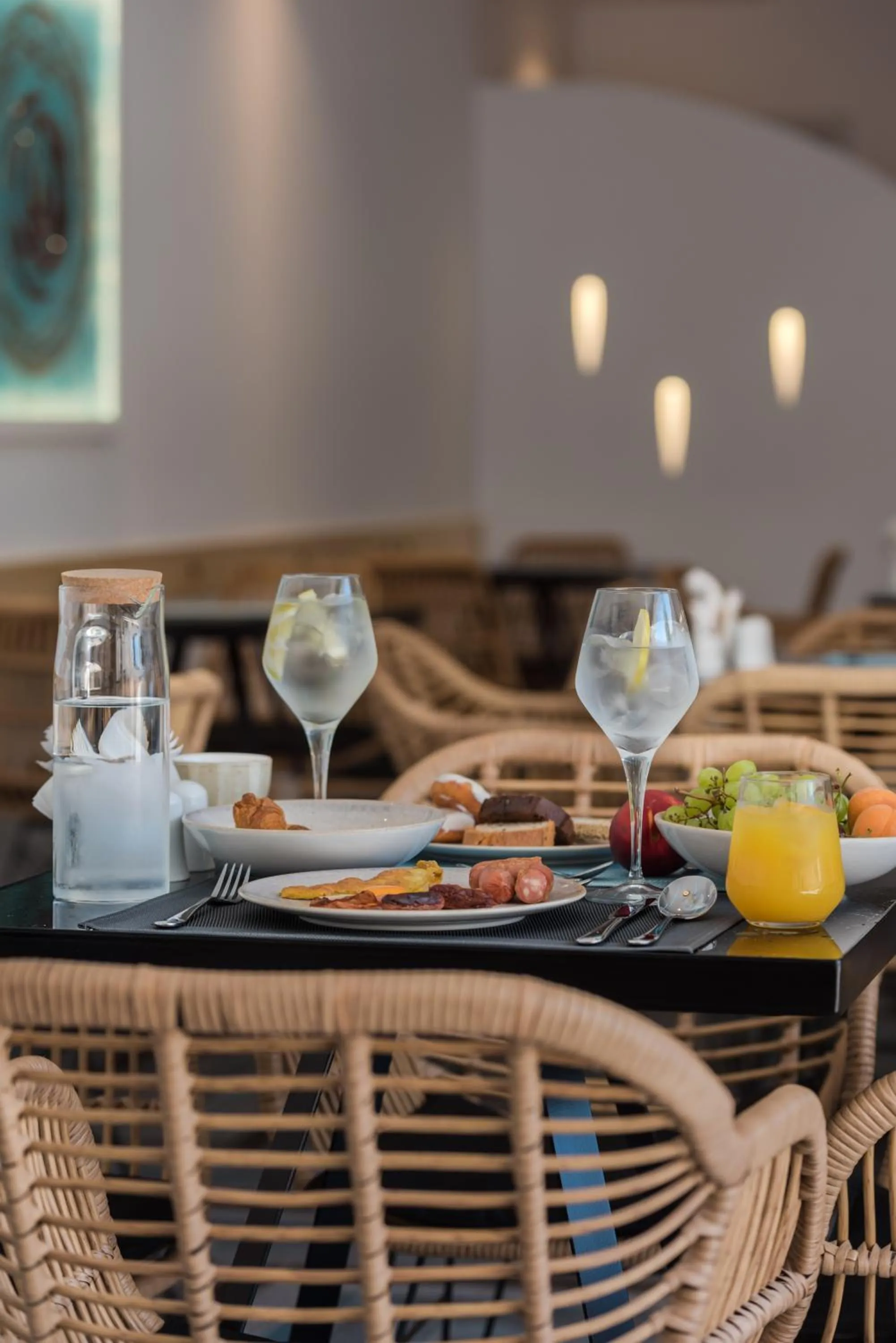 Breakfast in Marvarit Suites