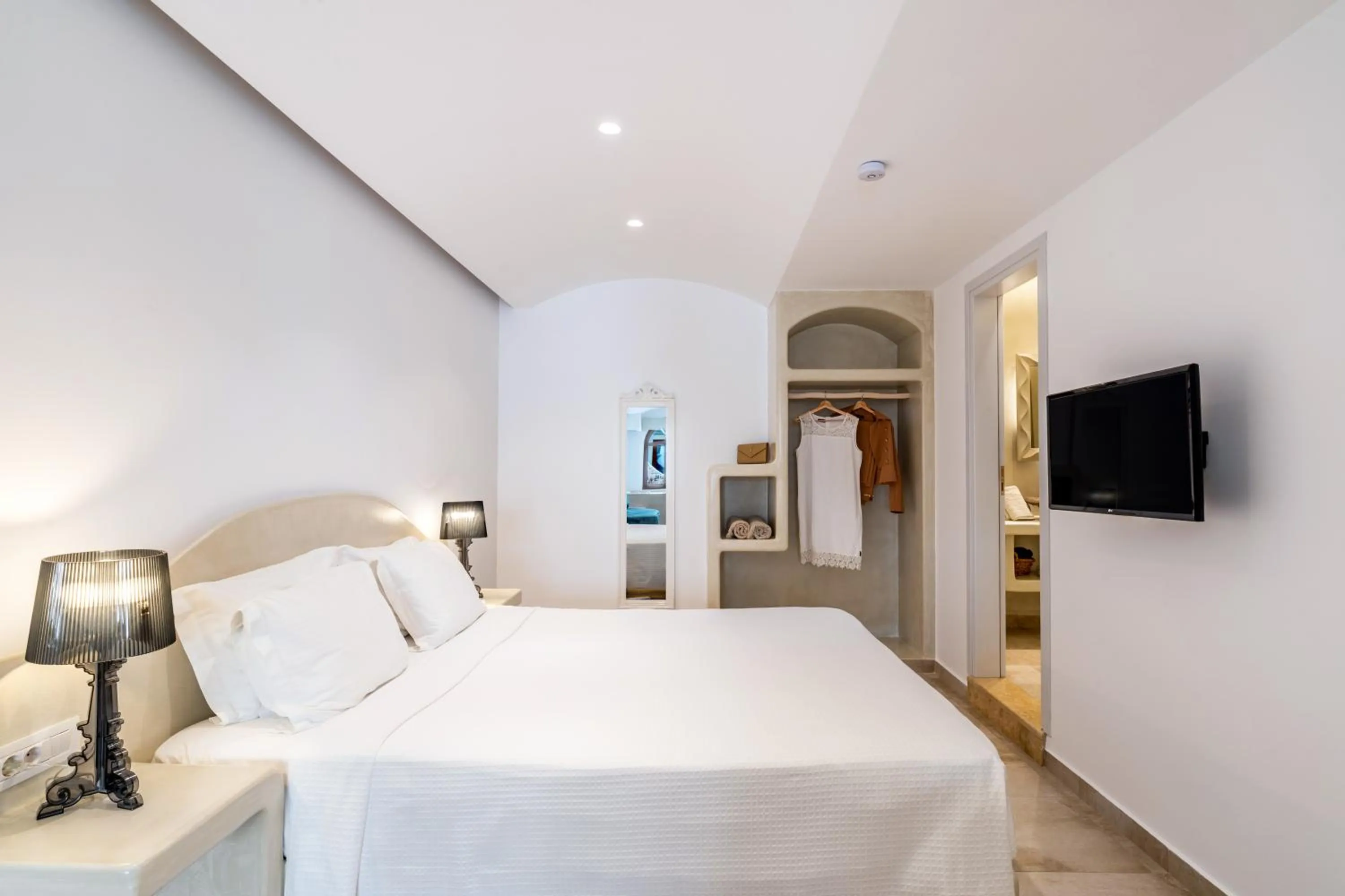 Bedroom, Bed in Marvarit Suites