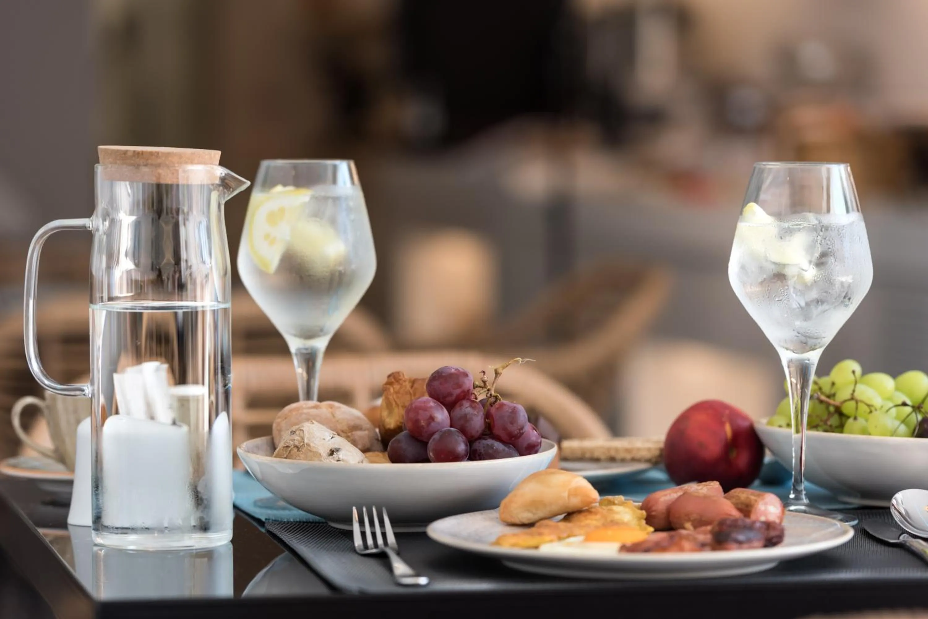 Breakfast in Marvarit Suites