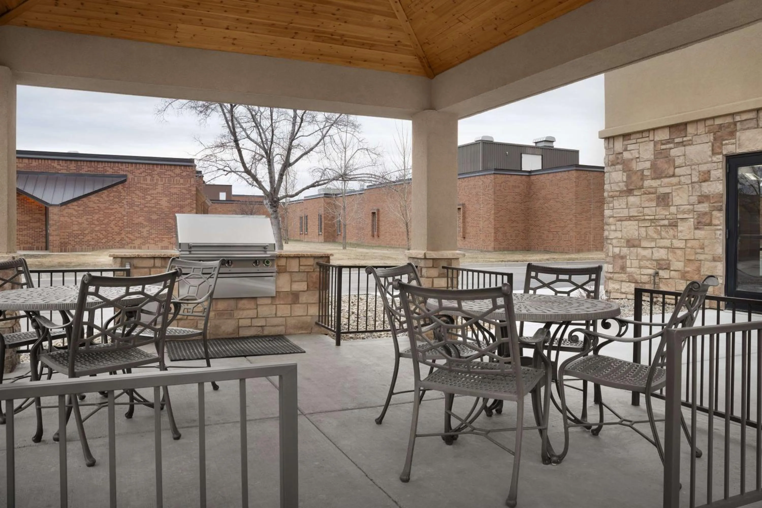 Patio in Hampton Inn & Suites Williston