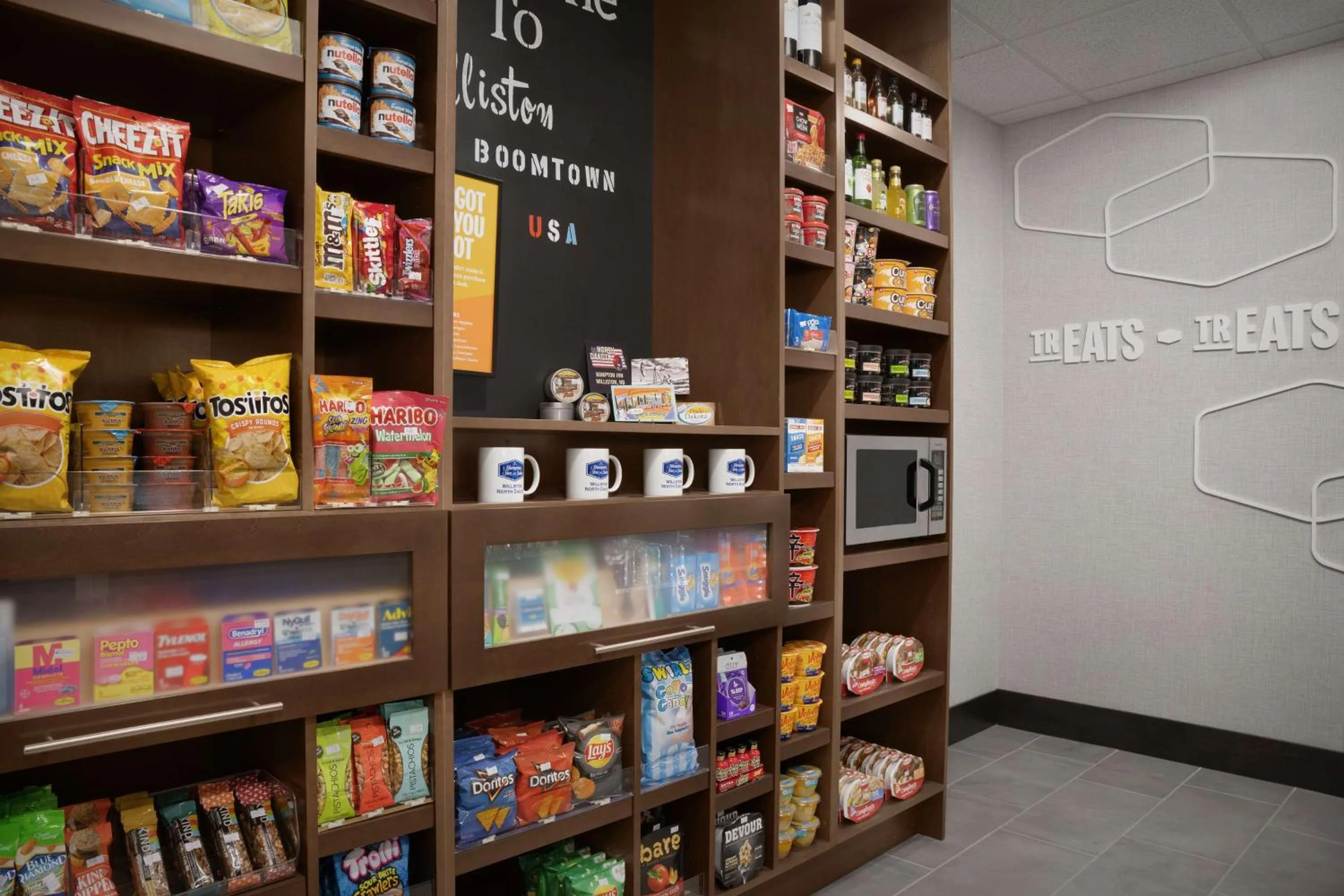 Restaurant/places to eat in Hampton Inn & Suites Williston