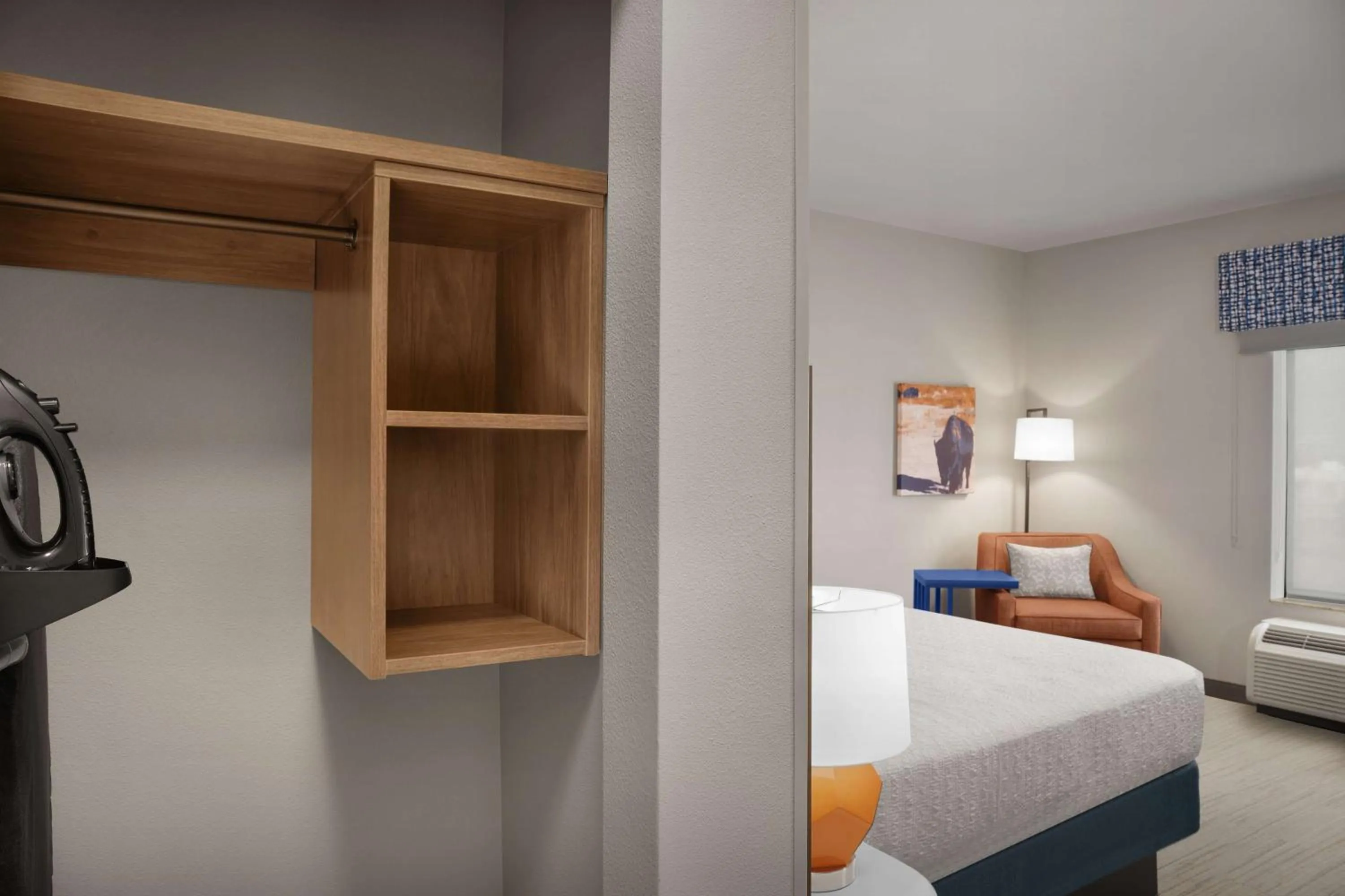 Bed in Hampton Inn & Suites Williston