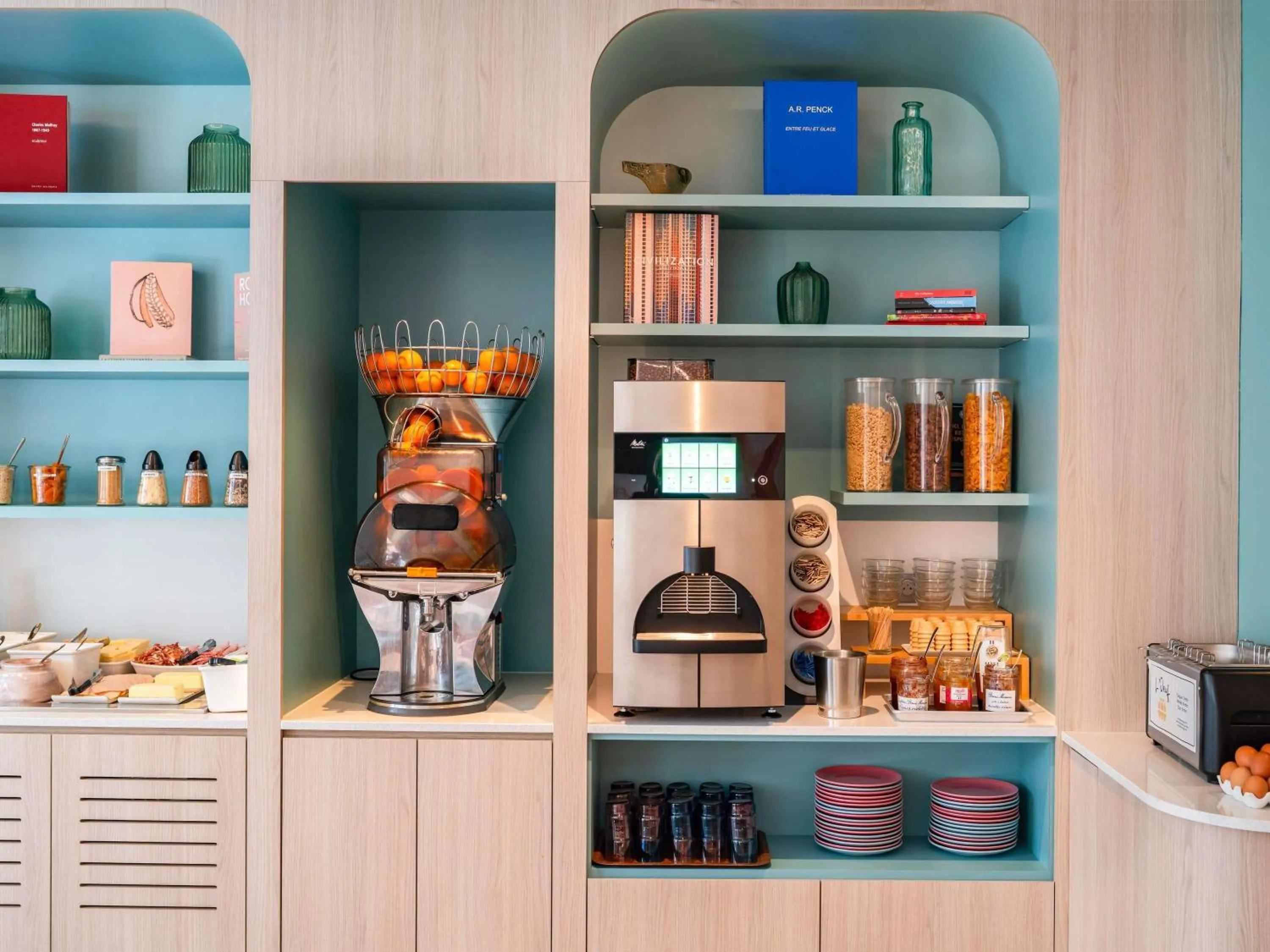 Breakfast in ibis Styles Paris Porte d'Orléans