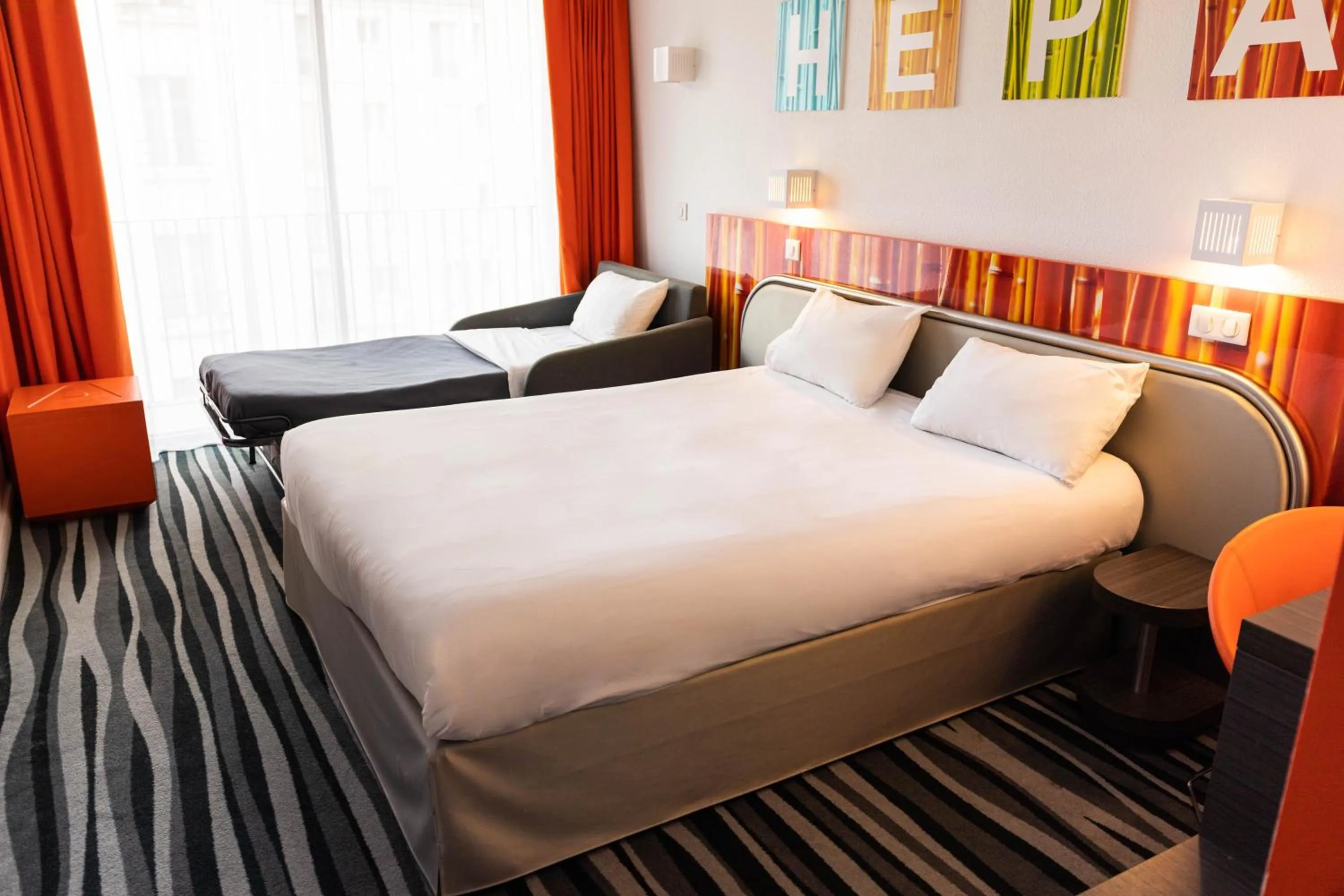 Bed in ibis Styles Paris Porte d'Orléans
