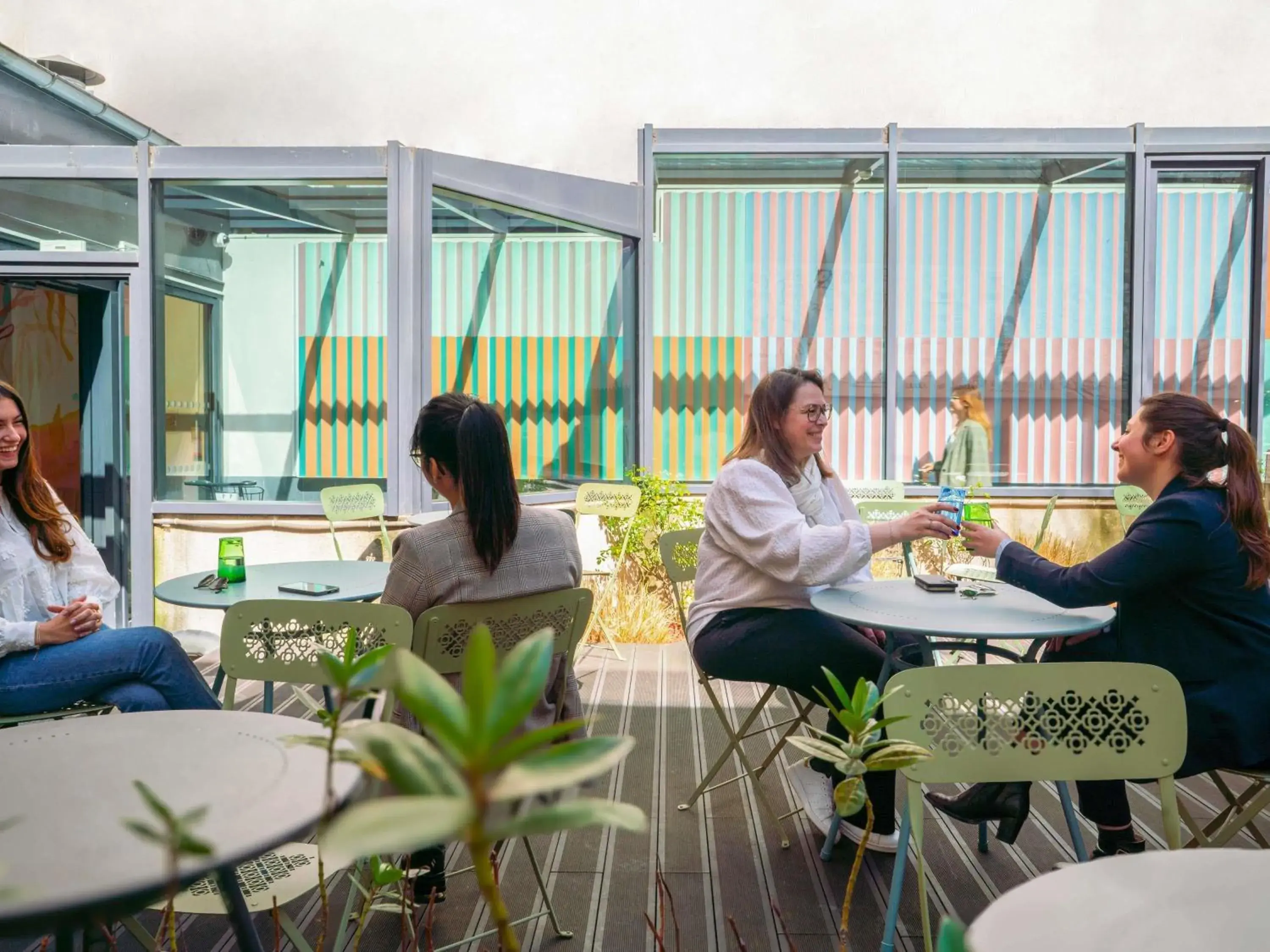 Lounge or bar in ibis Styles Paris Porte d'Orléans Lounge or bar in ibis Styles Paris Porte d'Orléans