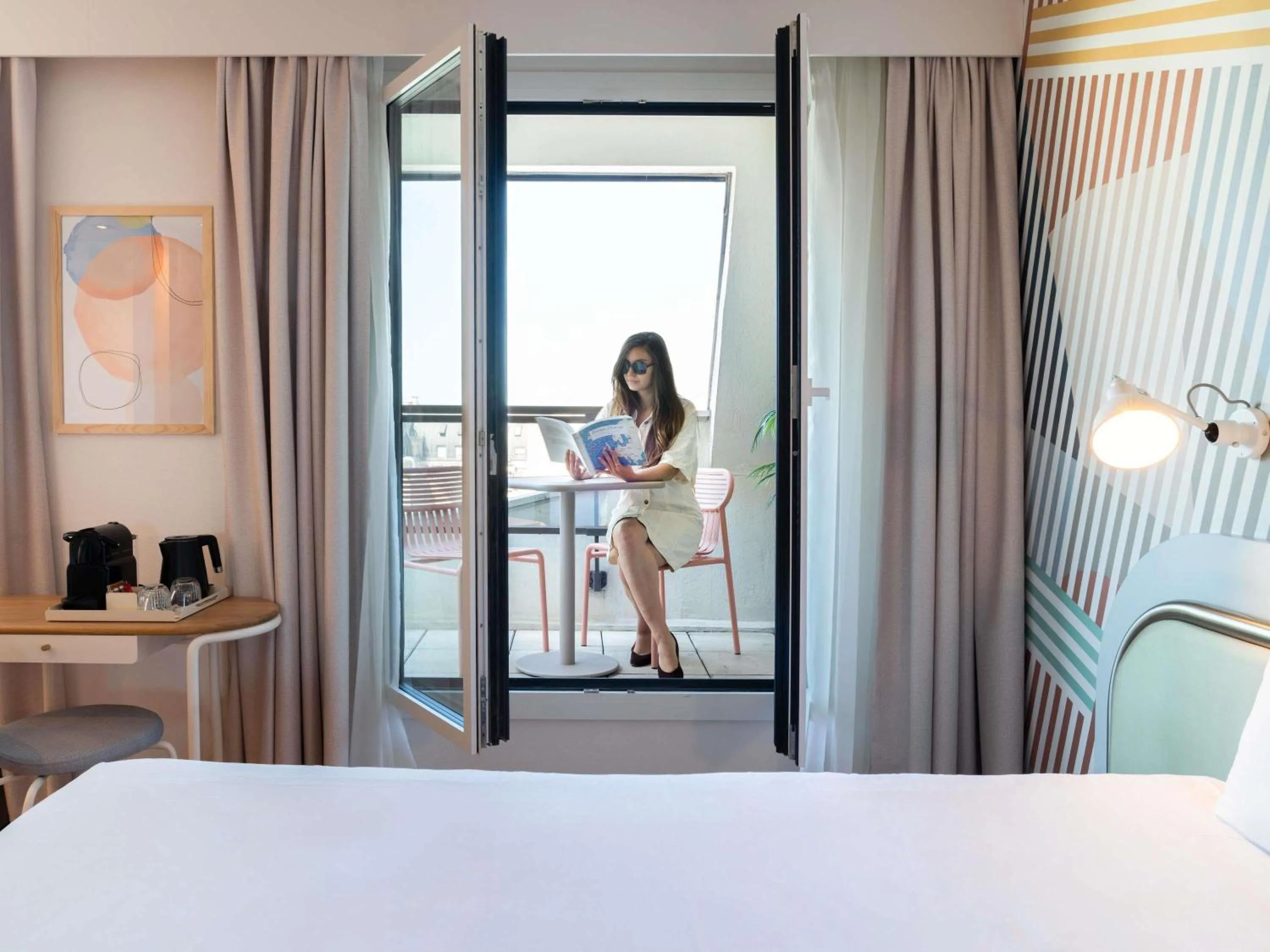 Bedroom, Bed in ibis Styles Paris Porte d'Orléans