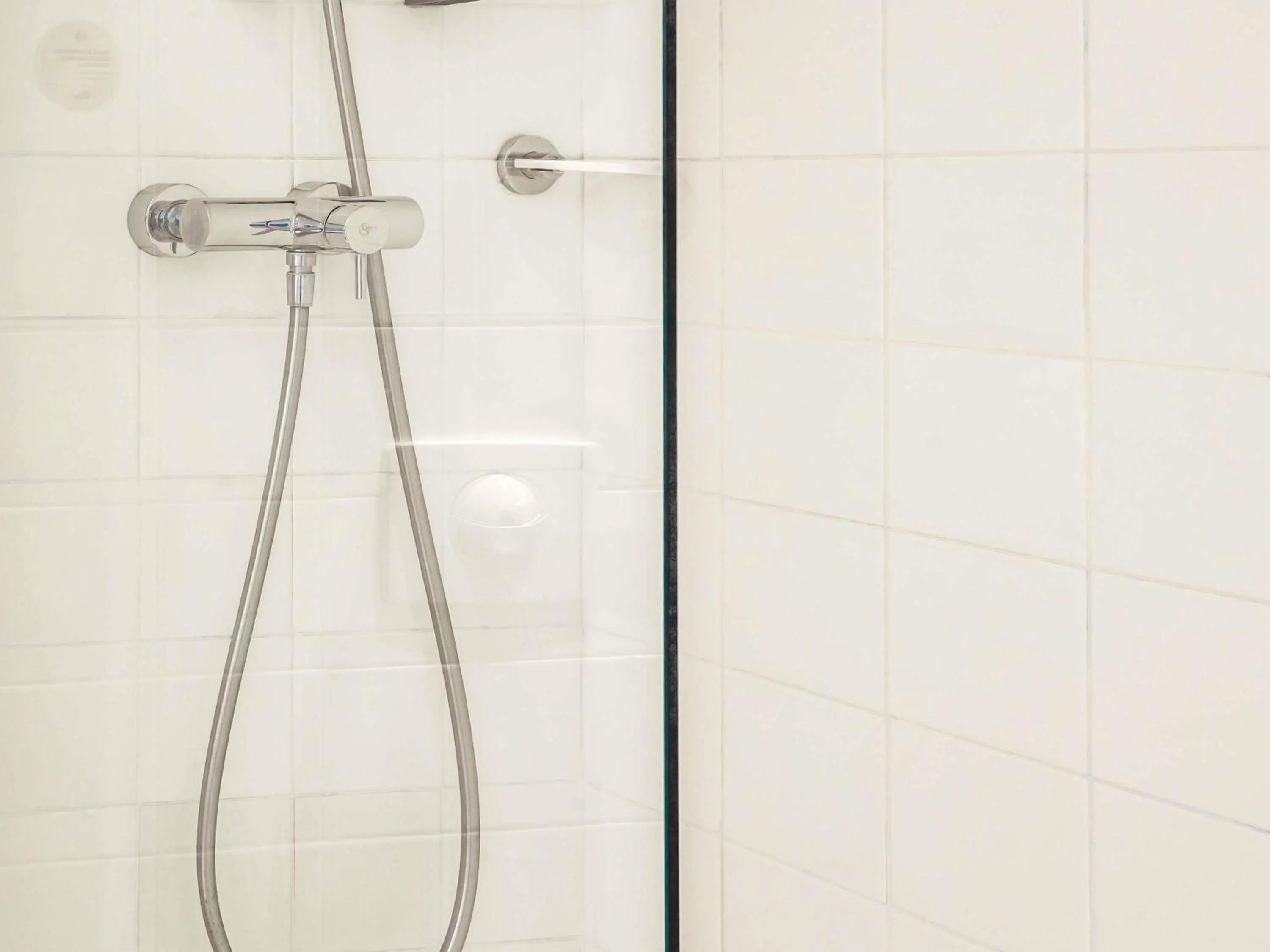 Bedroom in ibis Styles Paris Porte d'Orléans