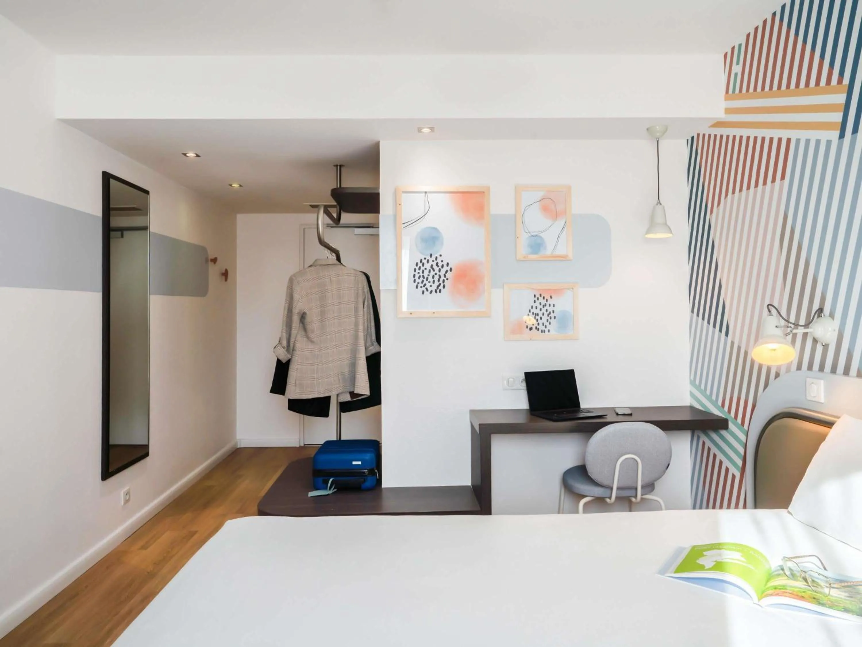 Bedroom, Bed in ibis Styles Paris Porte d'Orléans