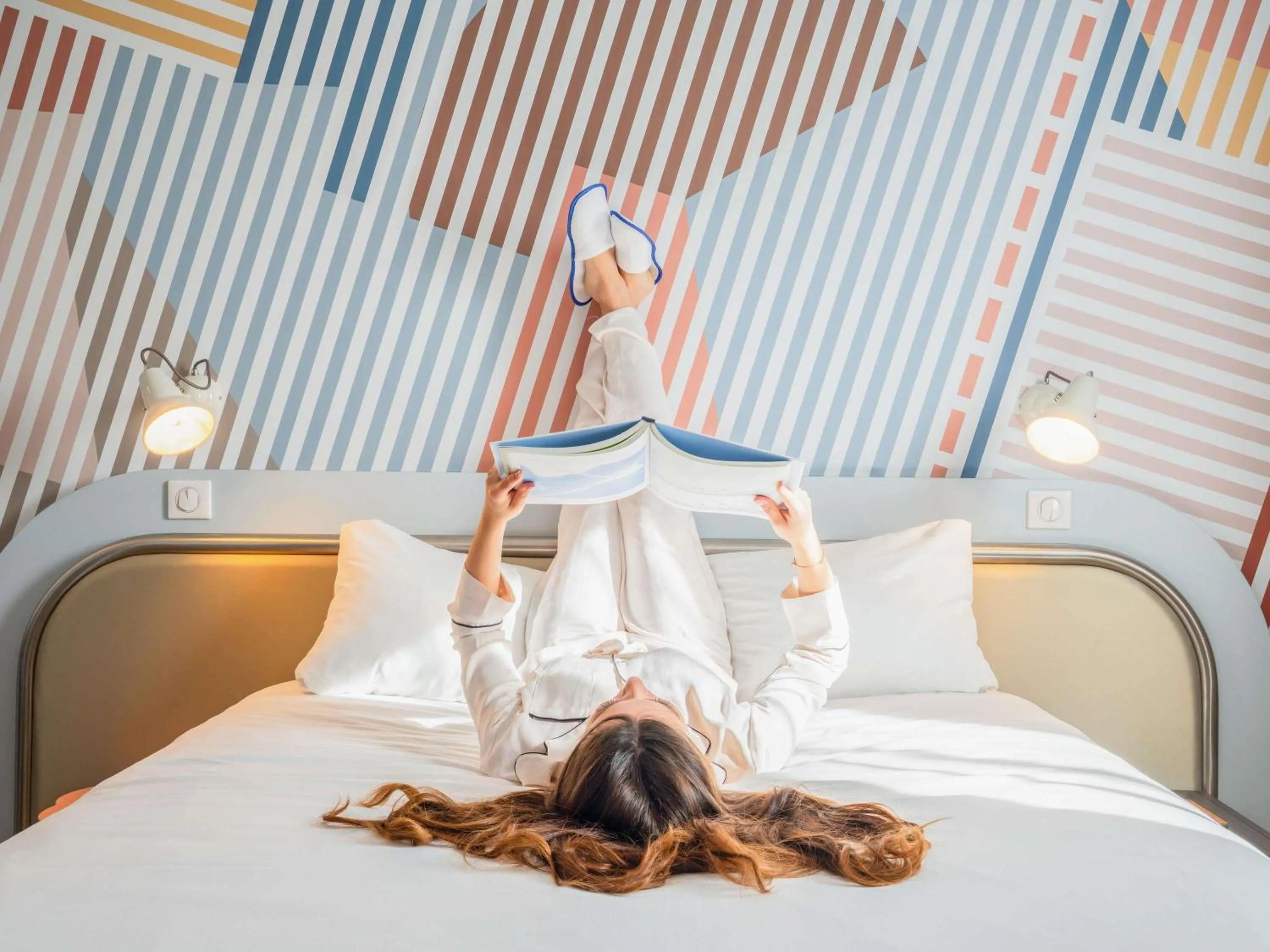 Bedroom, Bed in ibis Styles Paris Porte d'Orléans