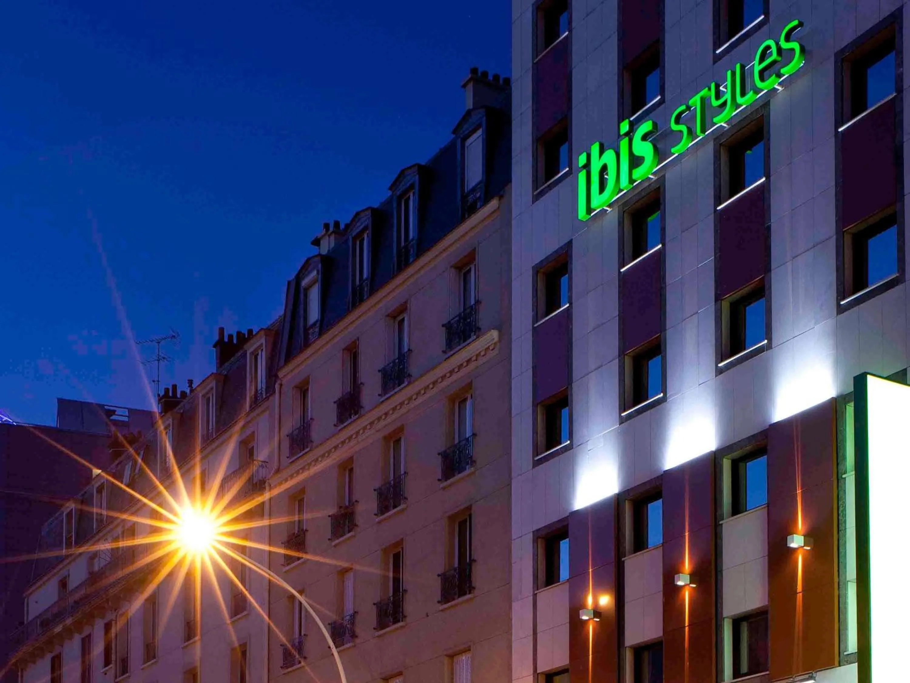 Property building in ibis Styles Paris Porte d'Orléans