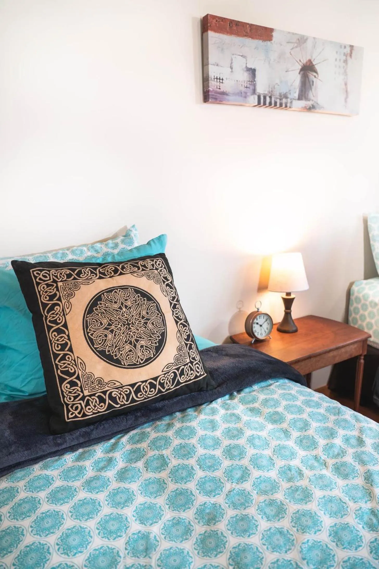 Bed in Willow Grove B&B Inn