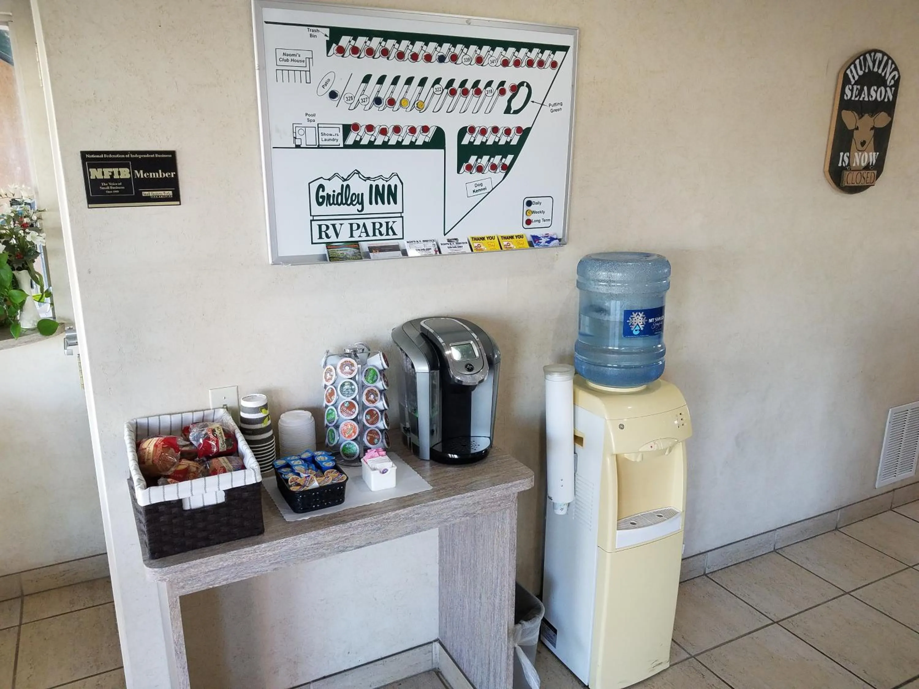 Coffee/tea facilities in Gridley Inn & RV Park