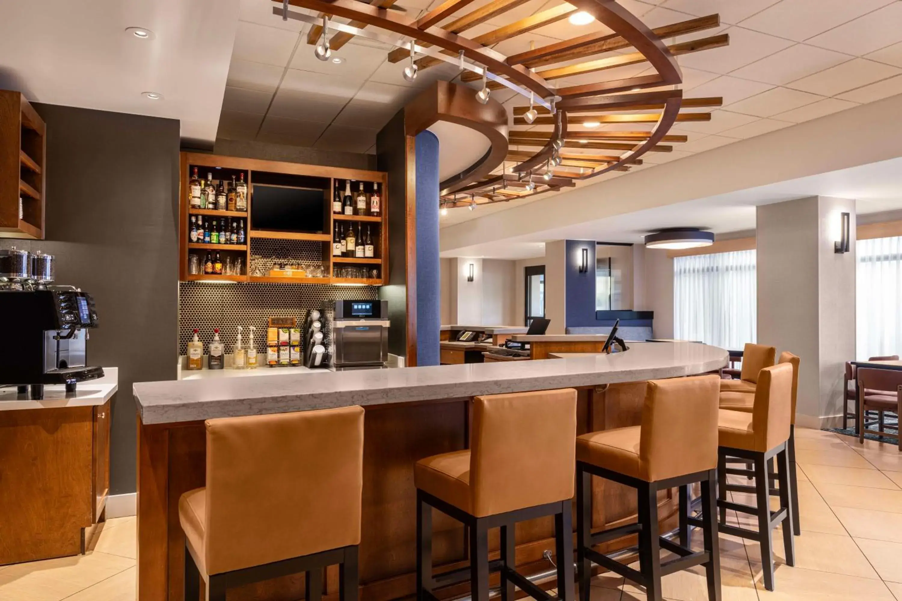 Lounge or bar in Hyatt Place Nashville/Hendersonville Lounge or bar in Hyatt Place Nashville/Hendersonville
