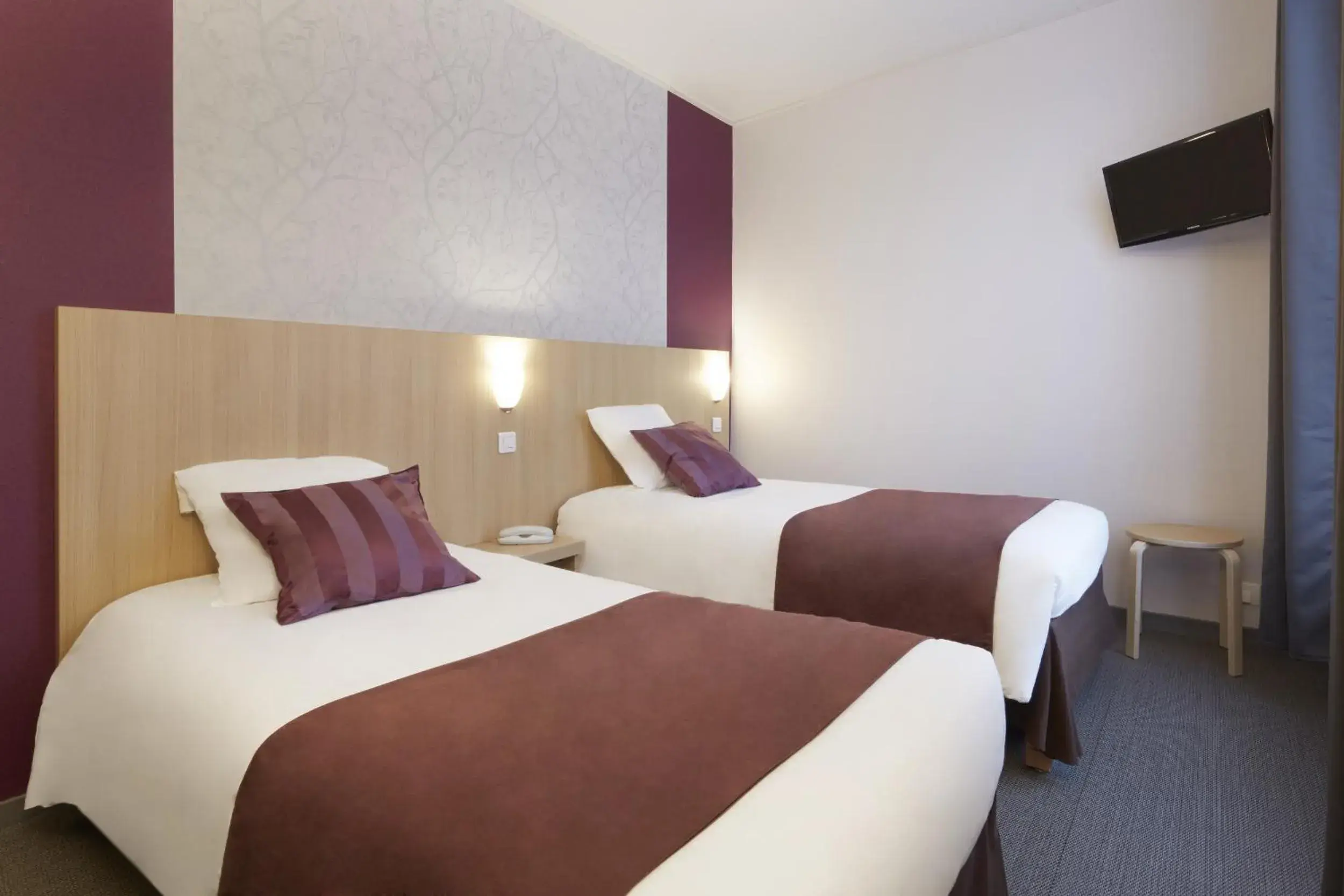 Photo of the whole room, Bed in Hotel Paris Villette Photo of the whole room, Bed in Hotel Paris Villette