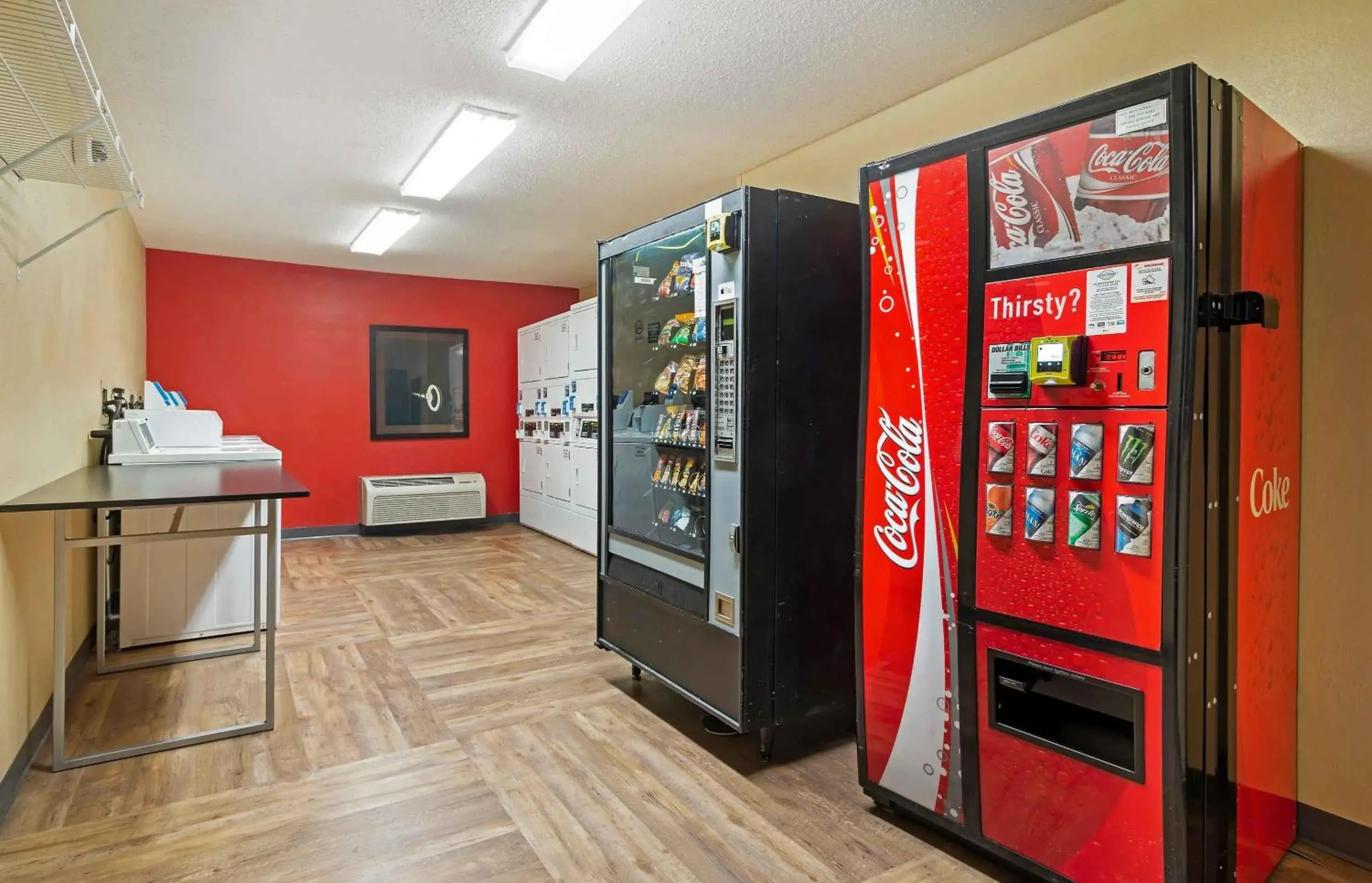 Property building in Extended Stay America Select Suites - Atlanta - Duluth Property building in Extended Stay America Select Suites - Atlanta - Duluth