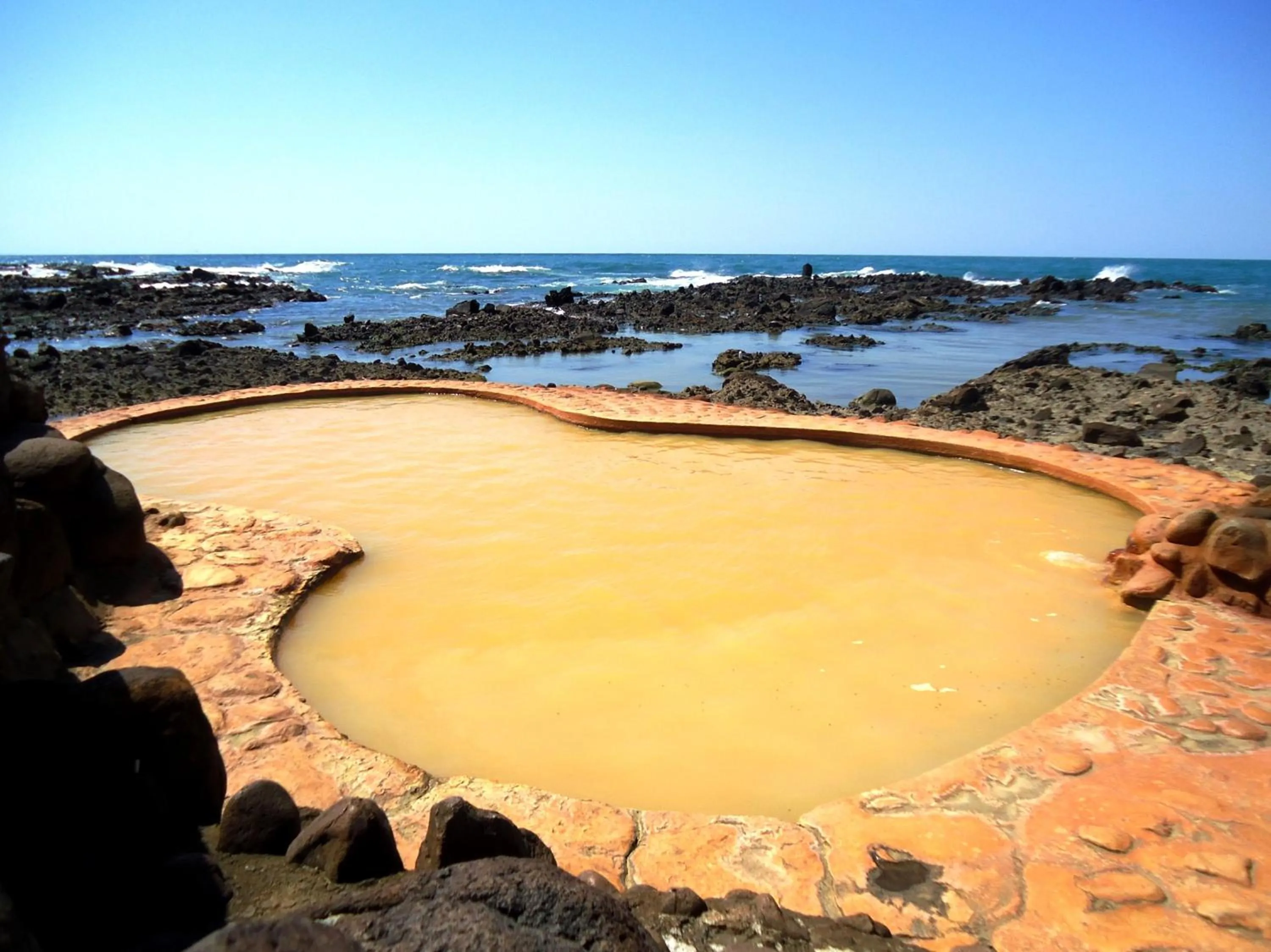 Open Air Bath in Koganezaki Furofushi Onsen