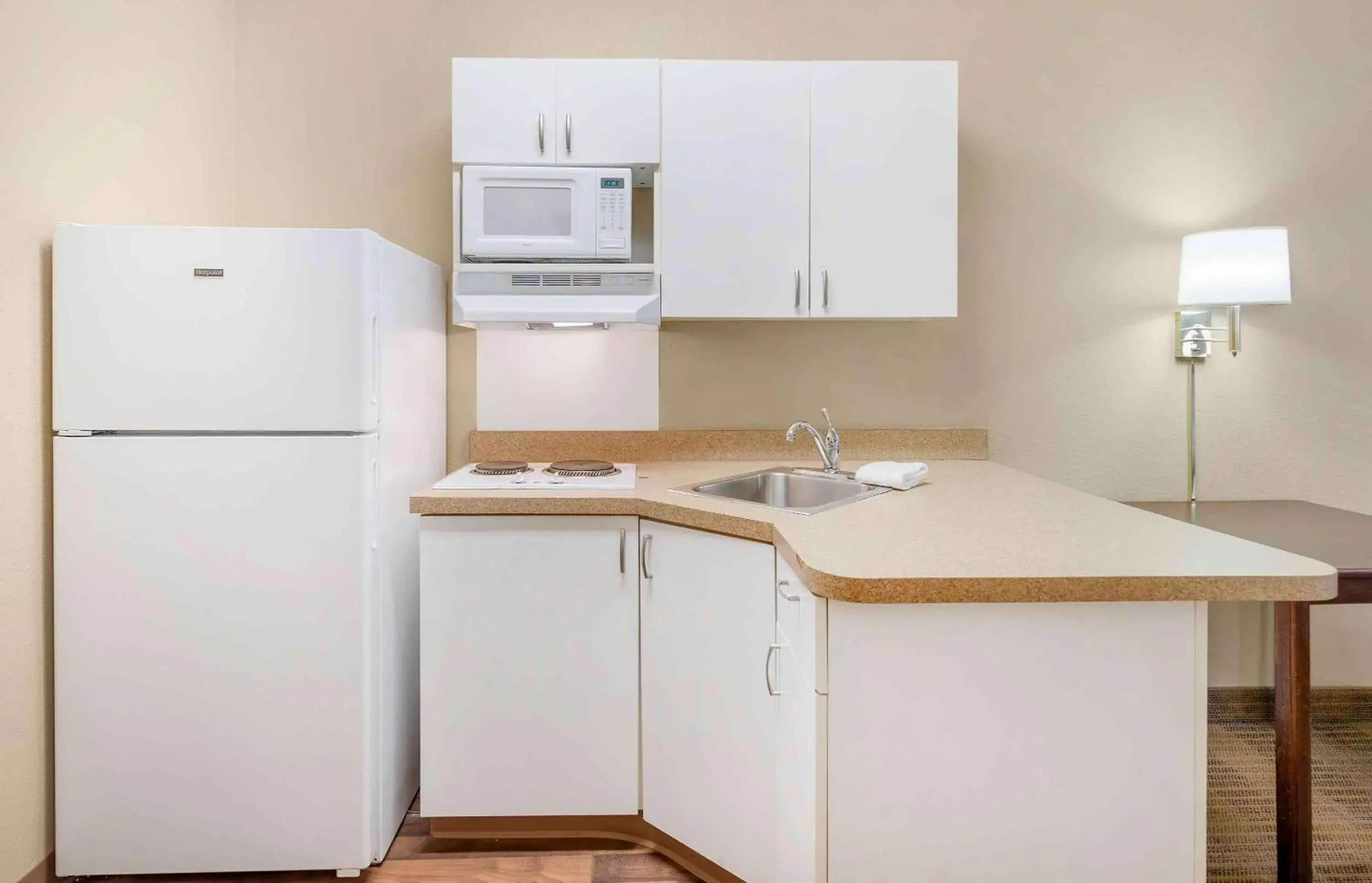 Bedroom in Extended Stay America Select Suites - Chicago - Lisle Bedroom in Extended Stay America Select Suites - Chicago - Lisle