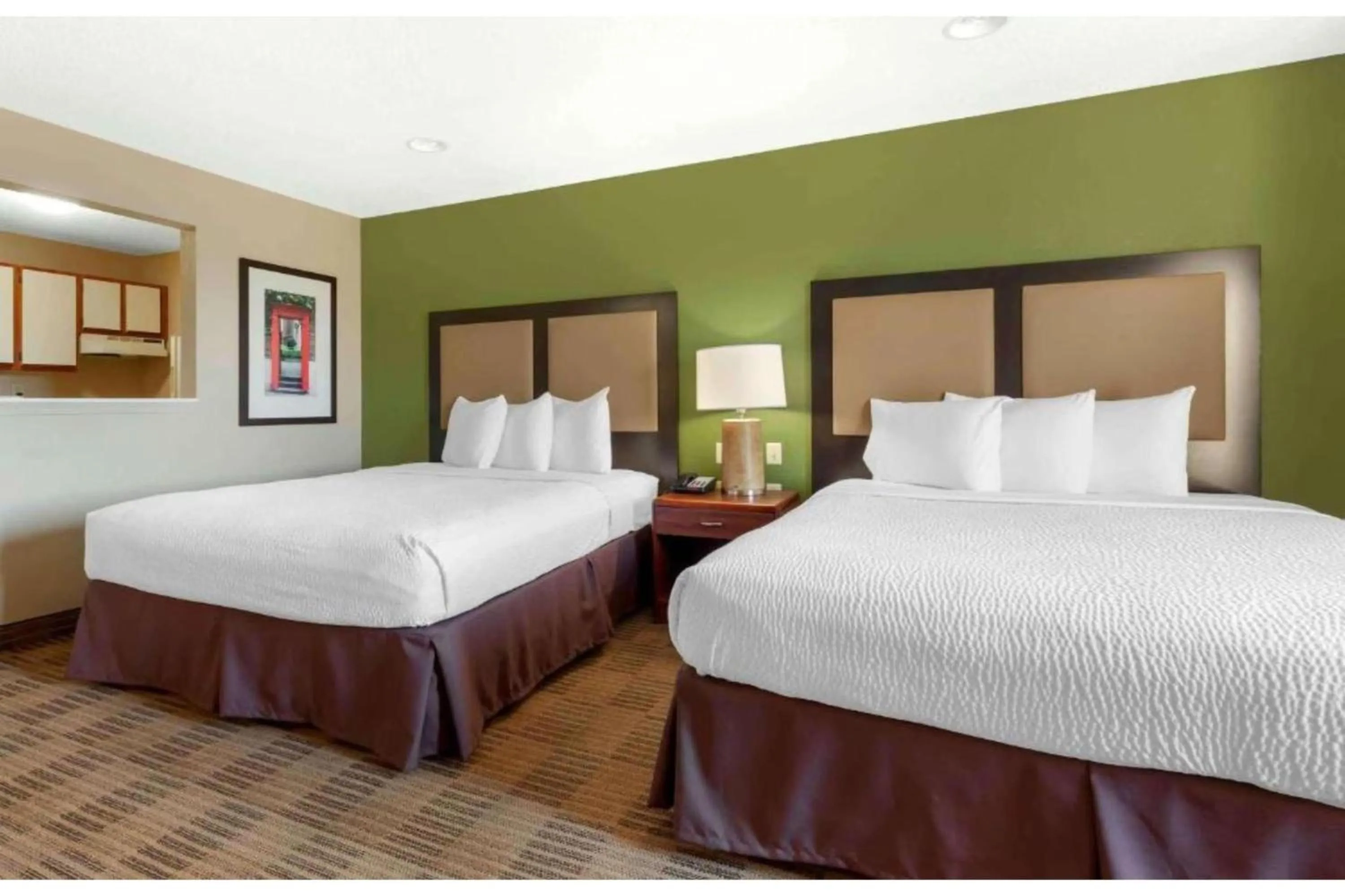 Bedroom, Bed in Studio 6 Corporate Extended Stay Chicago Lisle IL