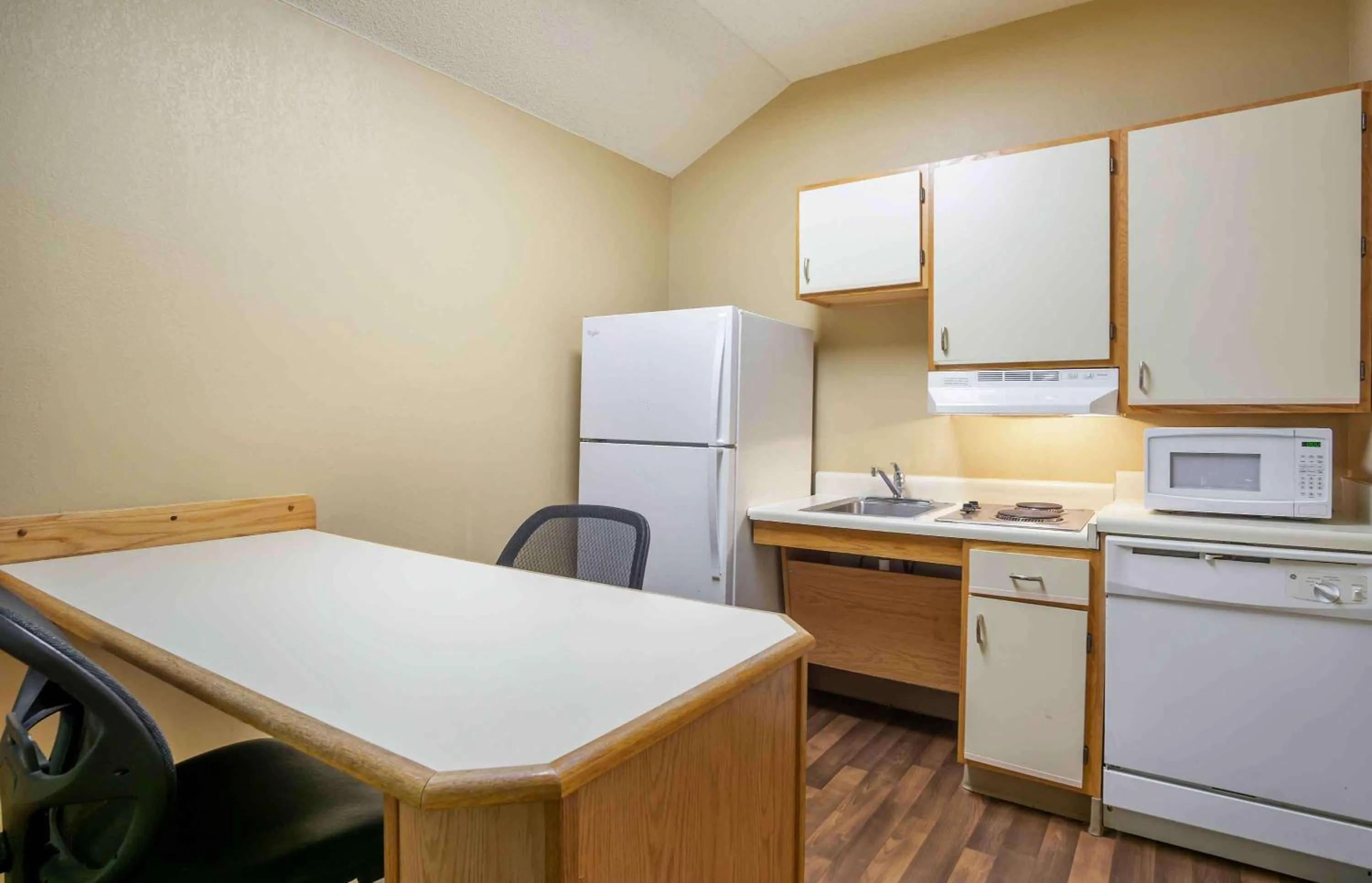 Kitchen or kitchenette in Extended Stay America Suites - Charleston - Airport