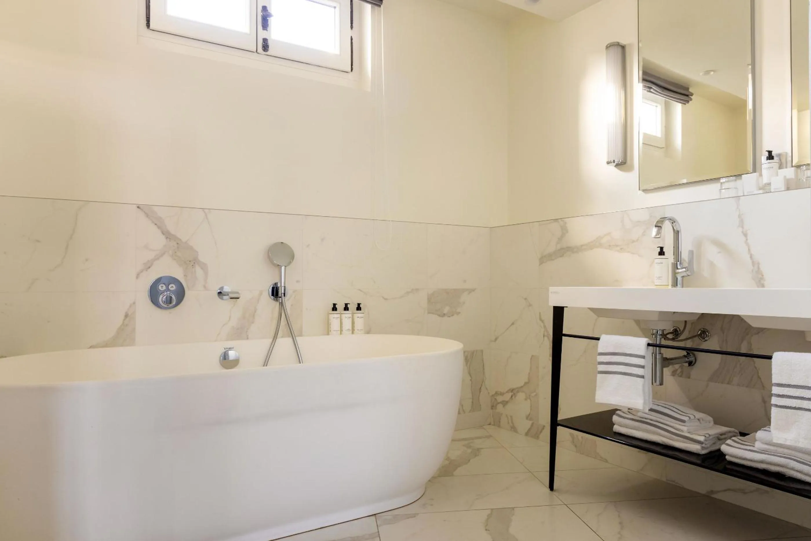 Bathroom in Normandy Le Chantier