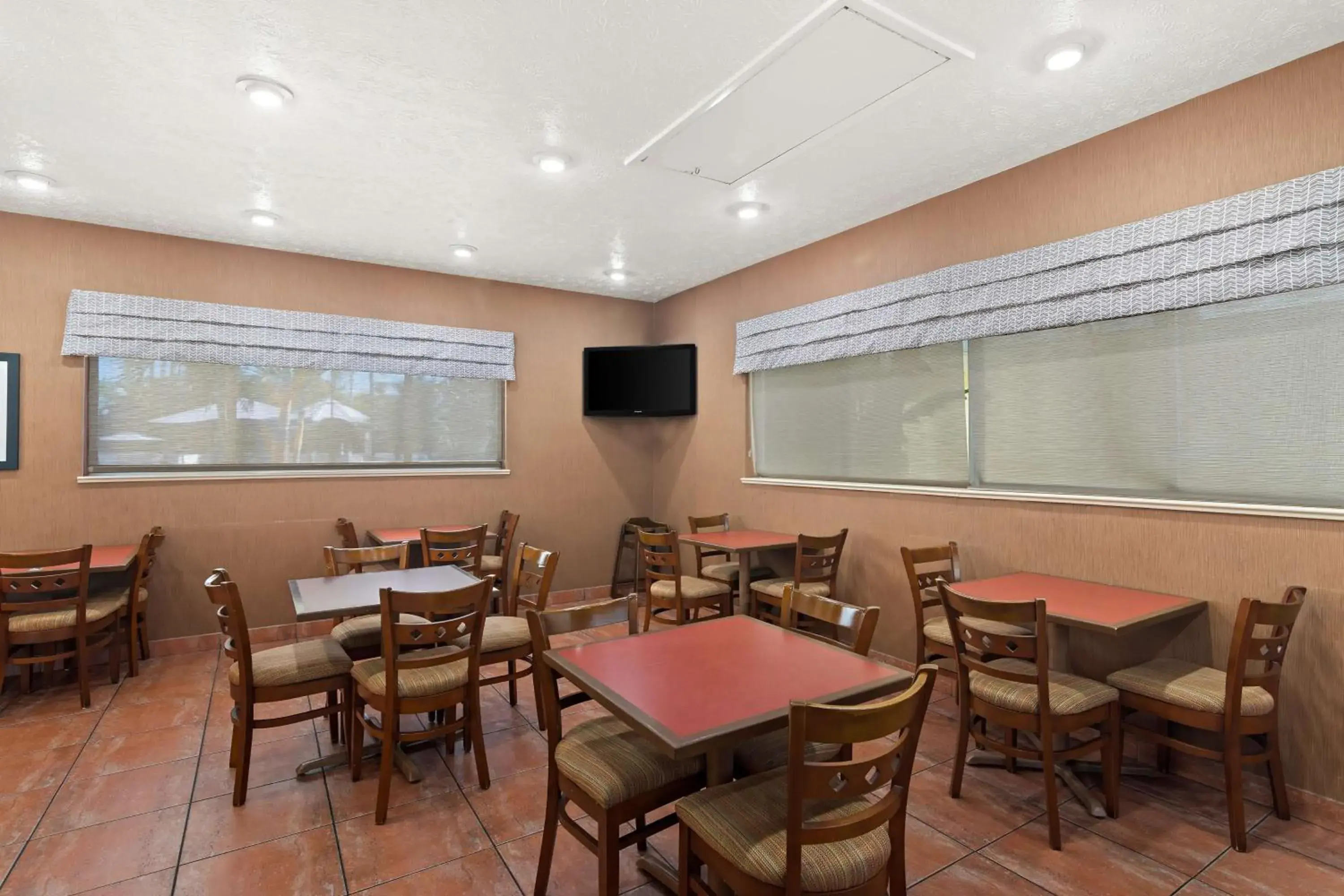 Breakfast in Best Western Port St. Lucie Breakfast in Best Western Port St. Lucie