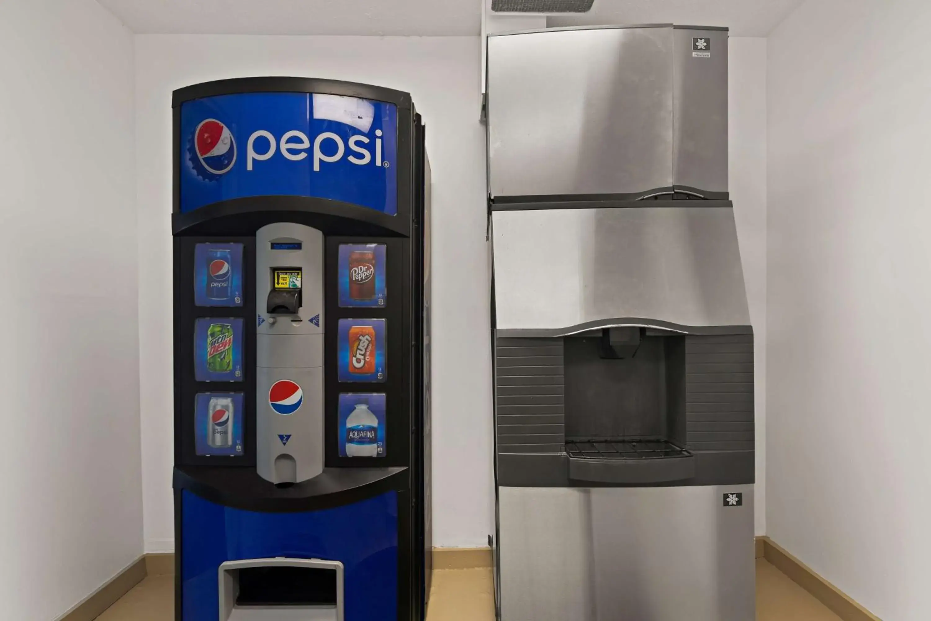 Property building in Best Western Port St. Lucie Property building in Best Western Port St. Lucie