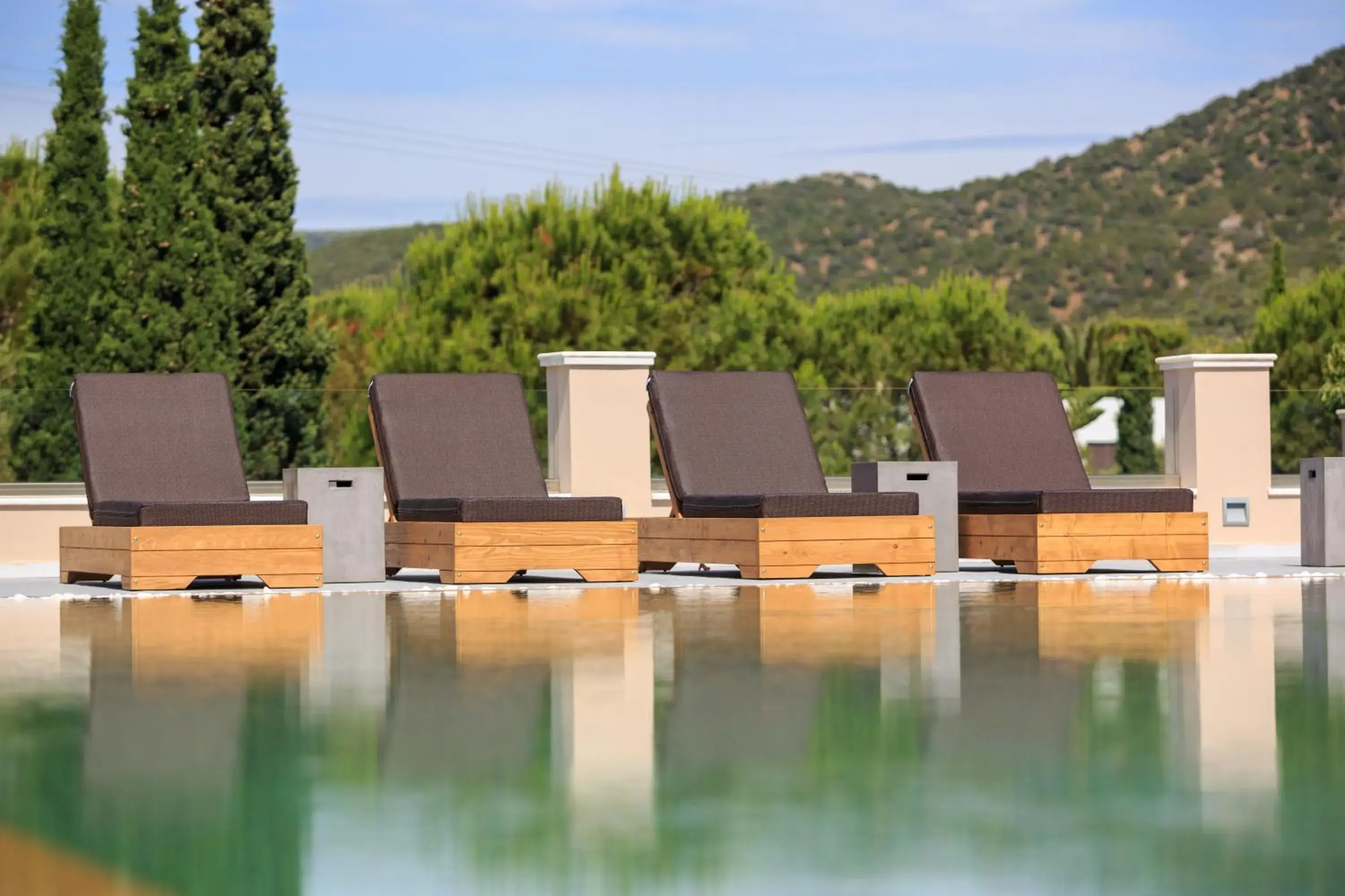 Garden view in 180 South Seaside Hotel Garden view in 180 South Seaside Hotel