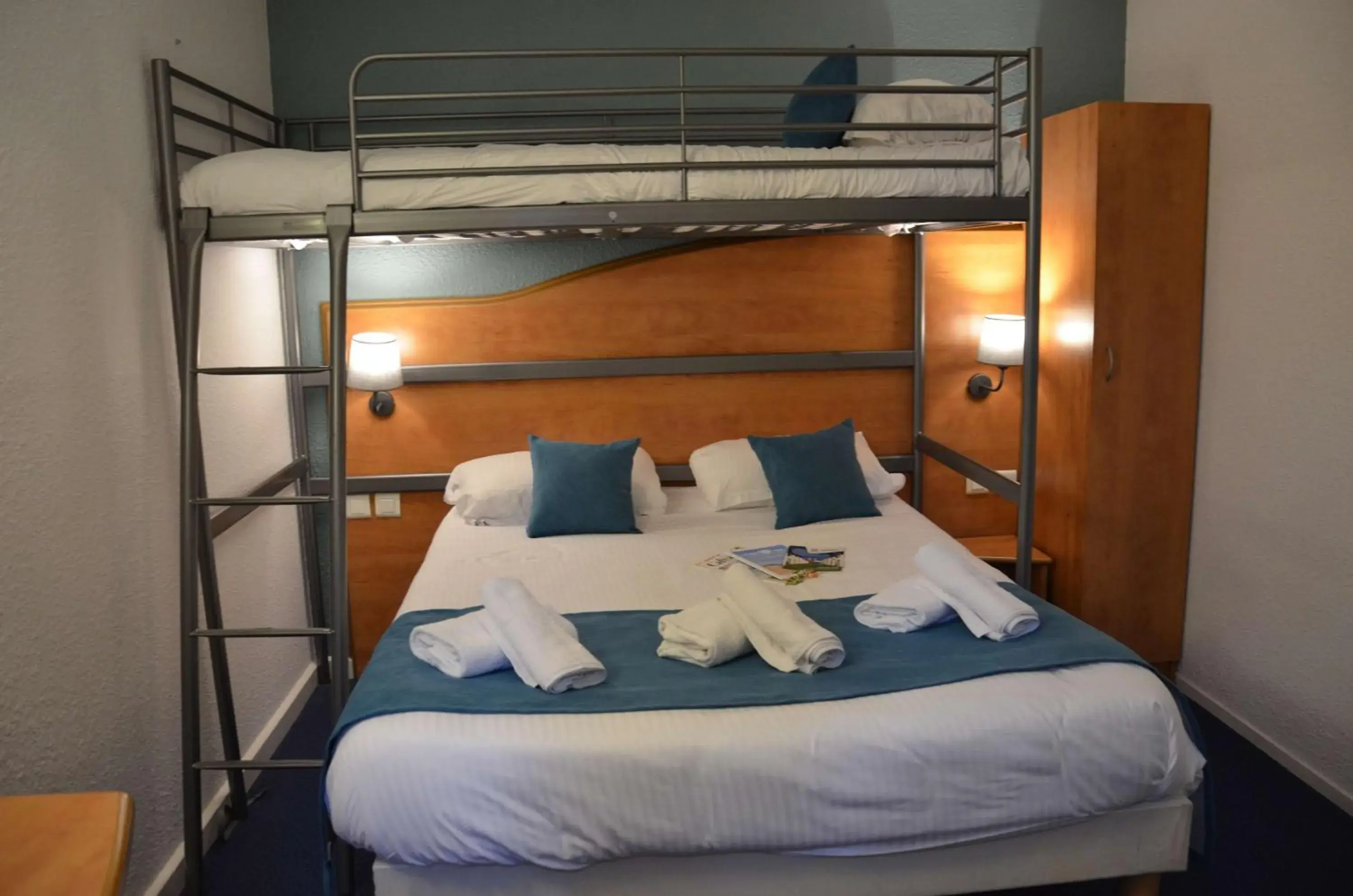 Bedroom, Bed in BRIT HOTEL Caen Hérouville Bedroom, Bed in BRIT HOTEL Caen Hérouville