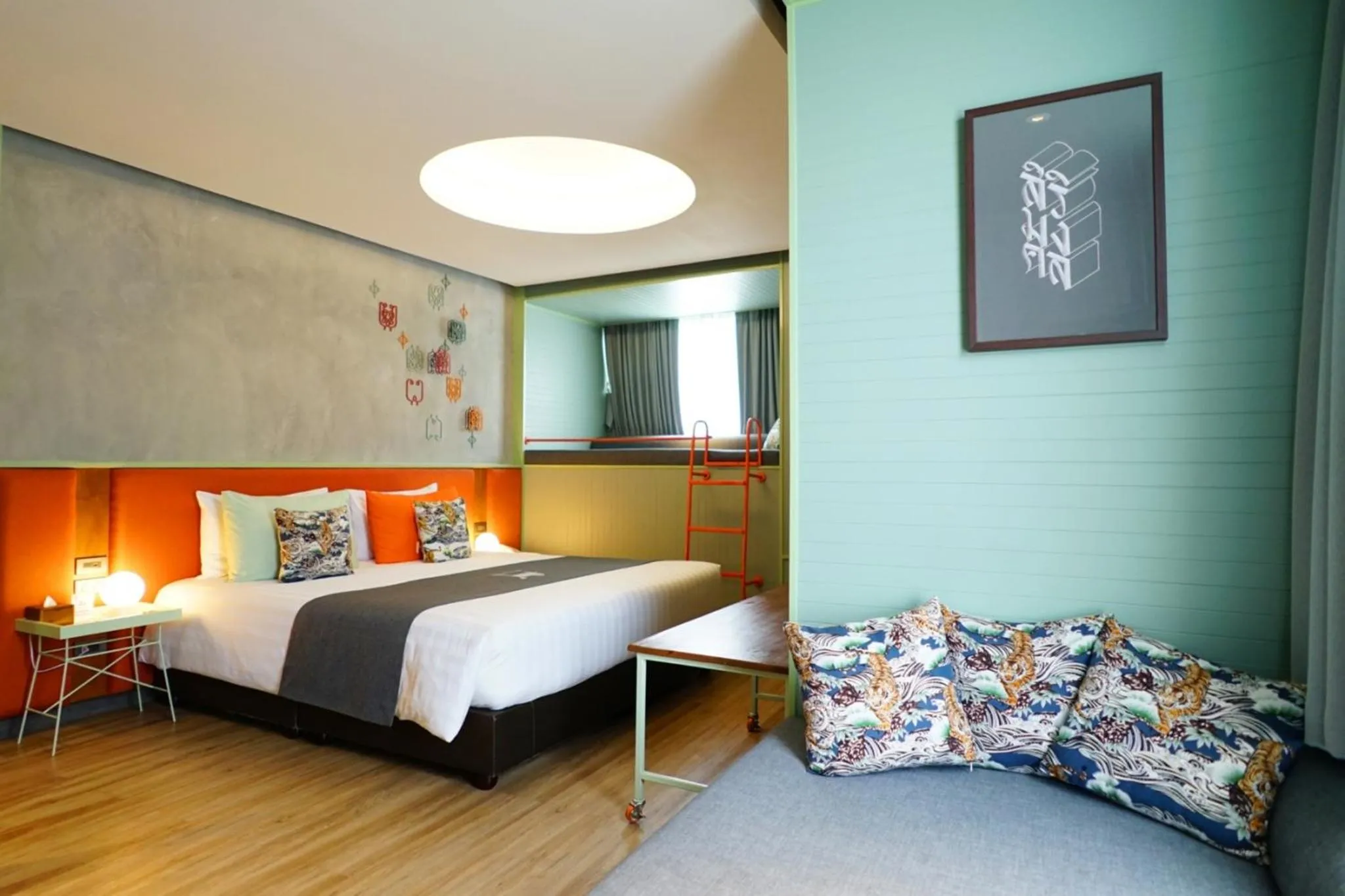 Bed in Samsen Street Hotel