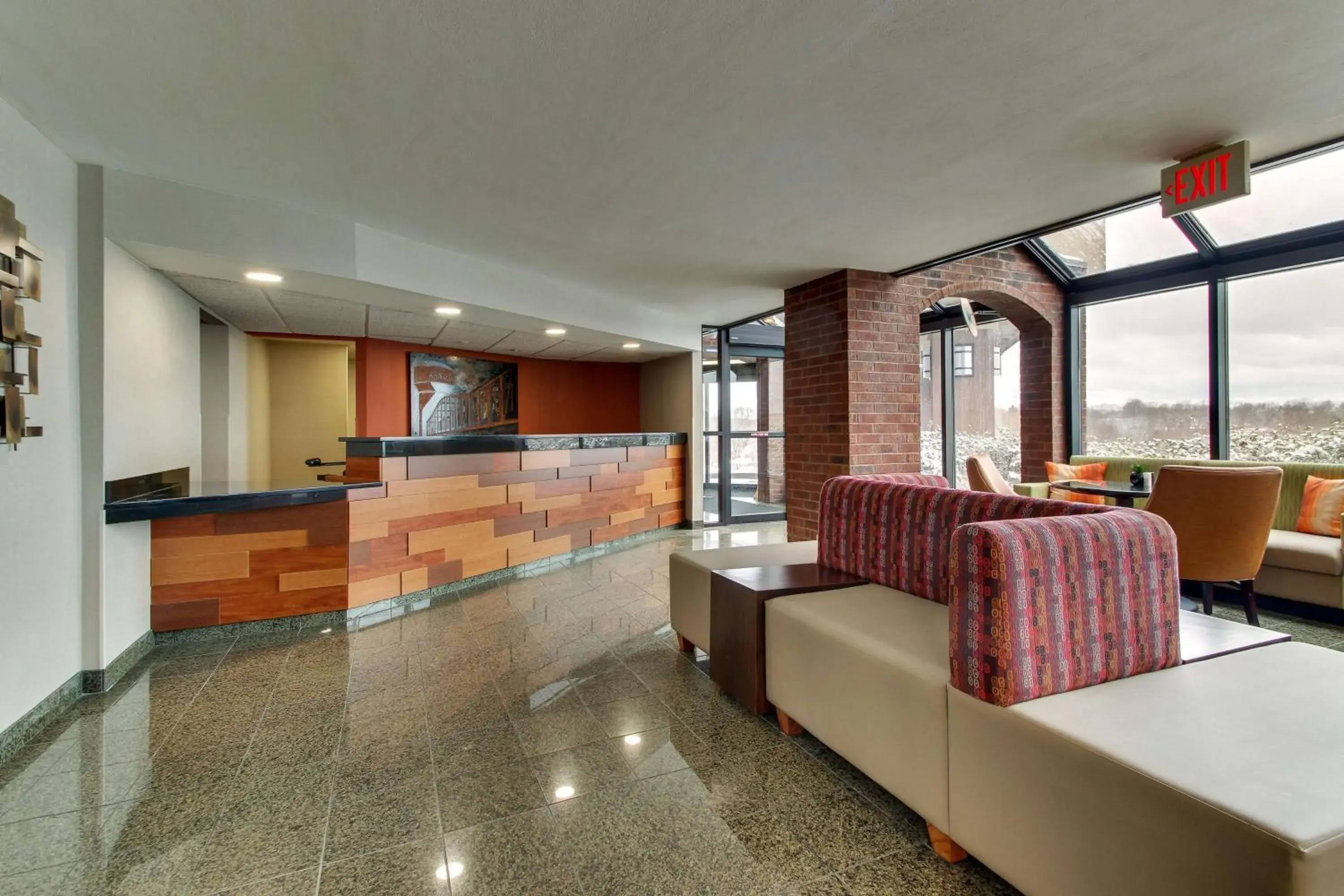 Lobby or reception in Pear Tree Inn St. Louis - Arnold Lobby or reception in Pear Tree Inn St. Louis - Arnold